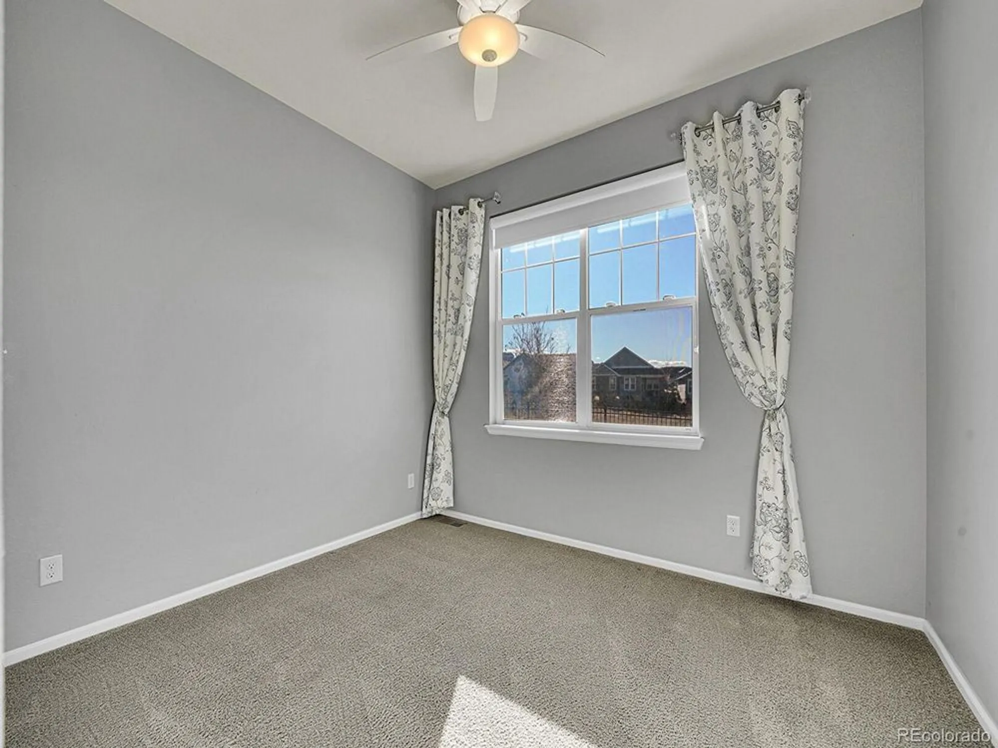 Property Slideshow image 19 of 38 | 3681 new haven cir, Castle Rock, CO, 80109