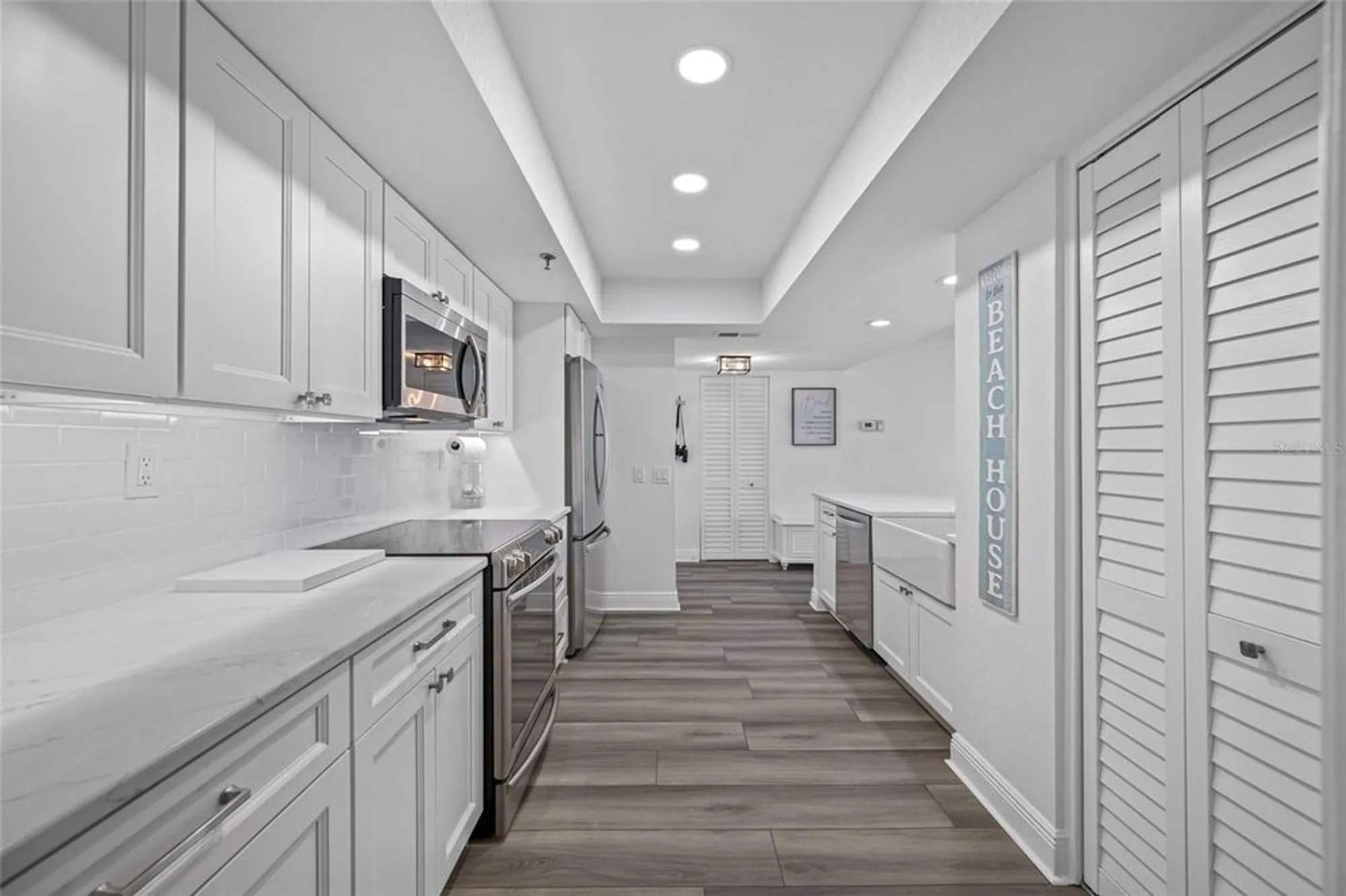 Property Slideshow image 11 of 54 | 6372 palma del mar blvd s apt 601, St Petersburg, FL, 33715