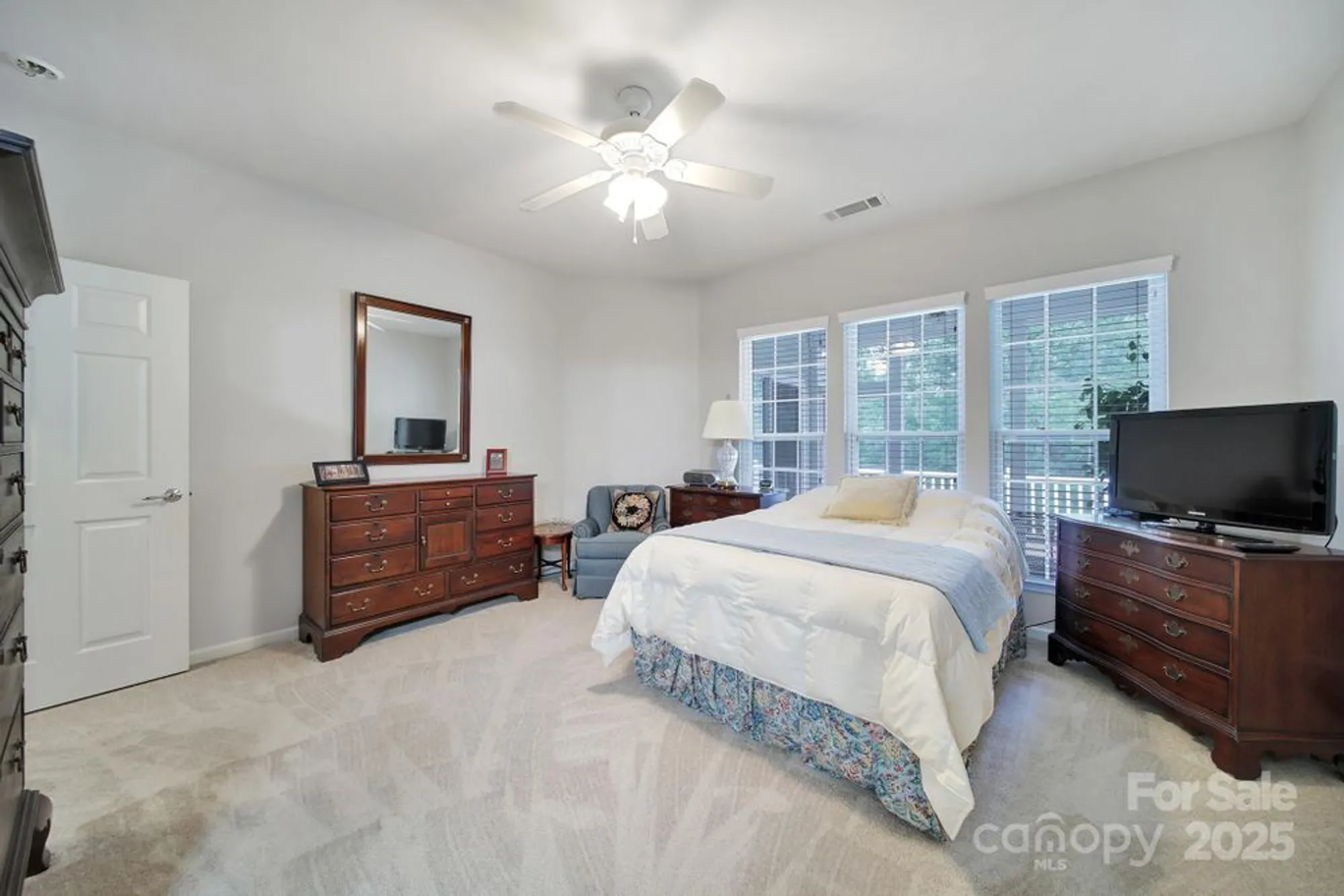 Property Slideshow image 17 of 38 | 2022 hudson ln, Indian Land, SC, 29707