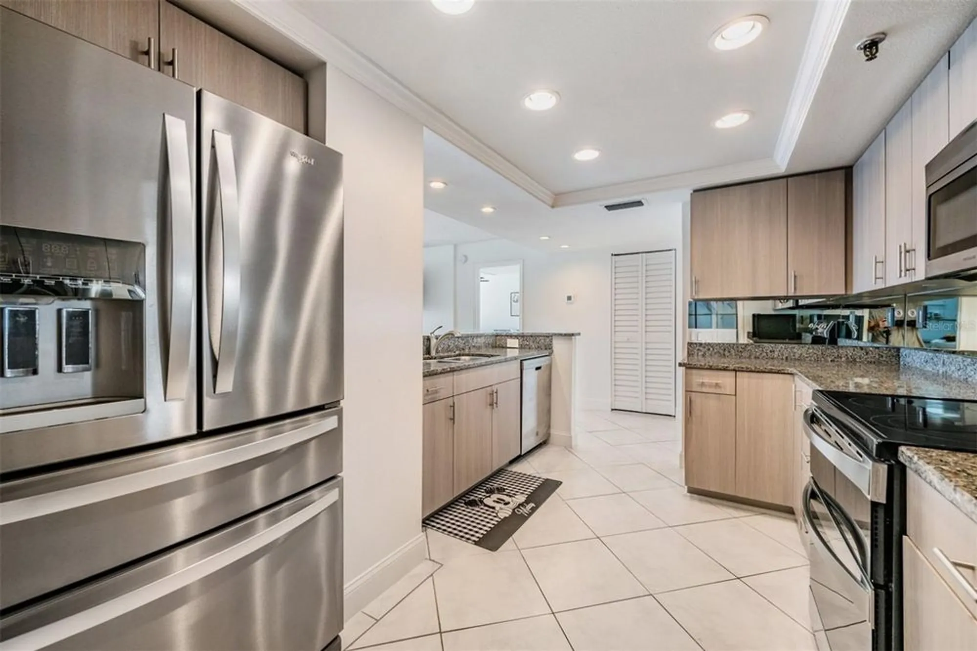 Property Slideshow image 9 of 24 | 6322 palma del mar blvd s apt 1107, Saint Petersburg, FL, 33715