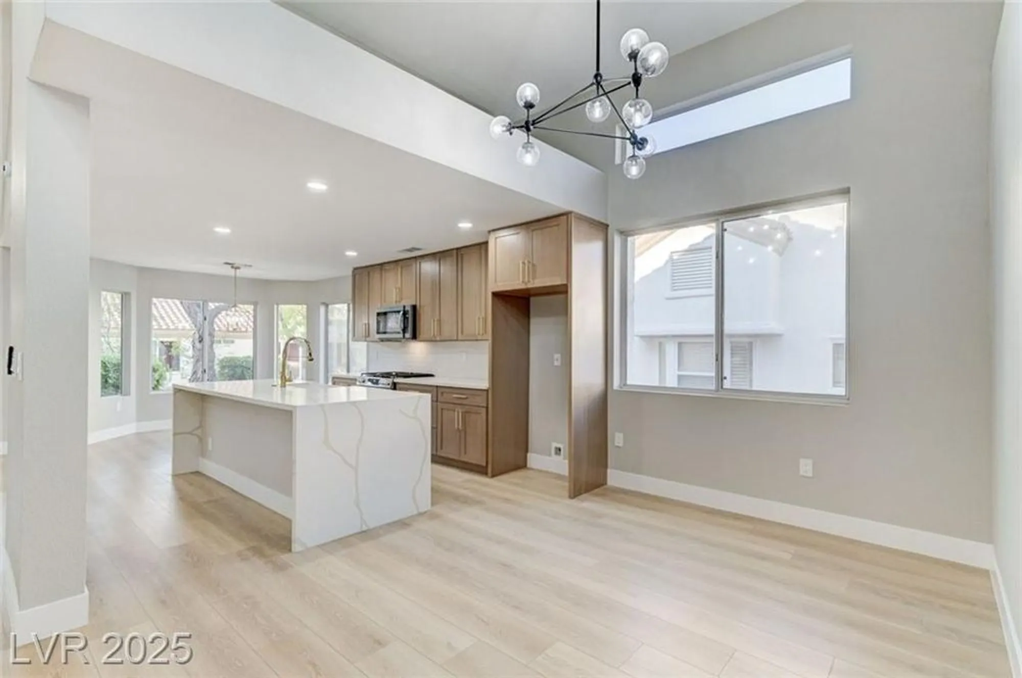 Property Slideshow image 18 of 75 | 9308 quail ridge dr, Las Vegas, NV, 89134