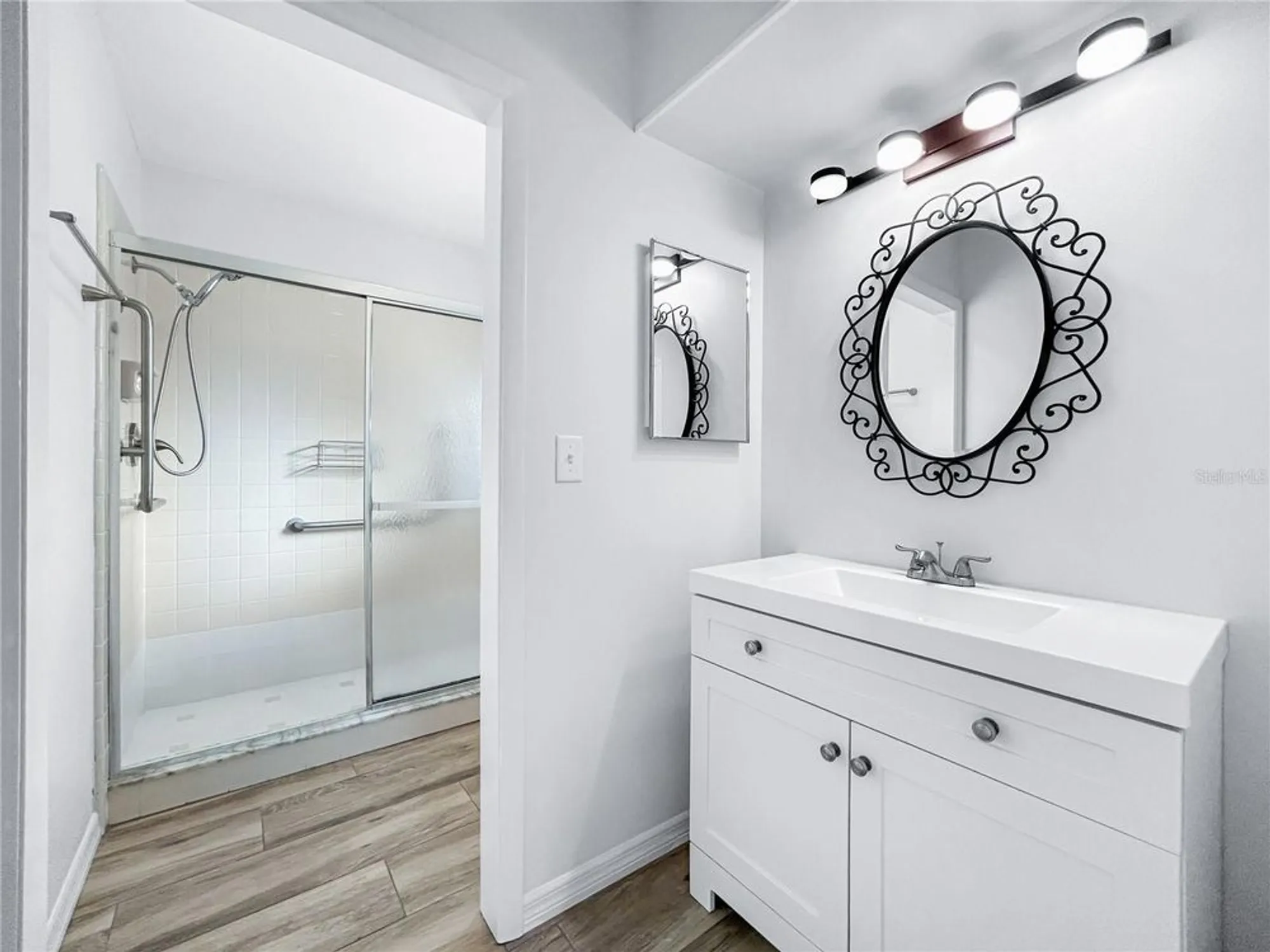 Property Slideshow image 23 of 52 | 1408 w del webb blvd, Sun City Center, FL, 33573