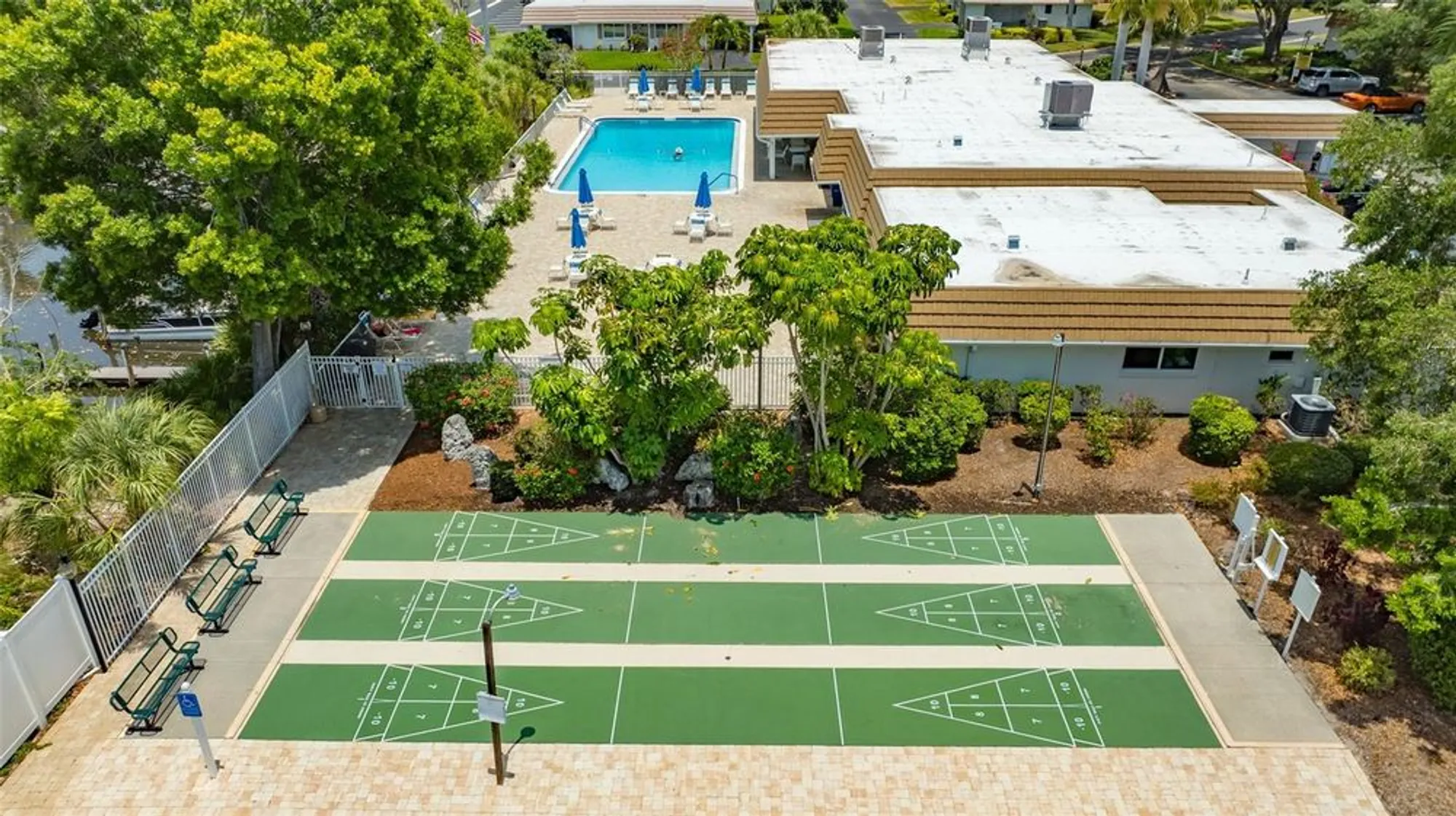 Property Slideshow image 81 of 86 | 2016 riverbluff pkwy v328, Sarasota, FL, 34231