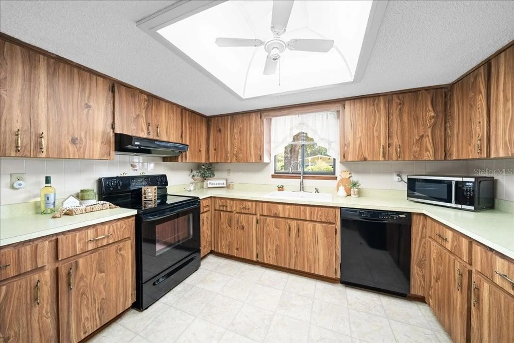 Property Slideshow image 13 of 48 | 8973 sw 104th pl, Ocala, FL, 34481