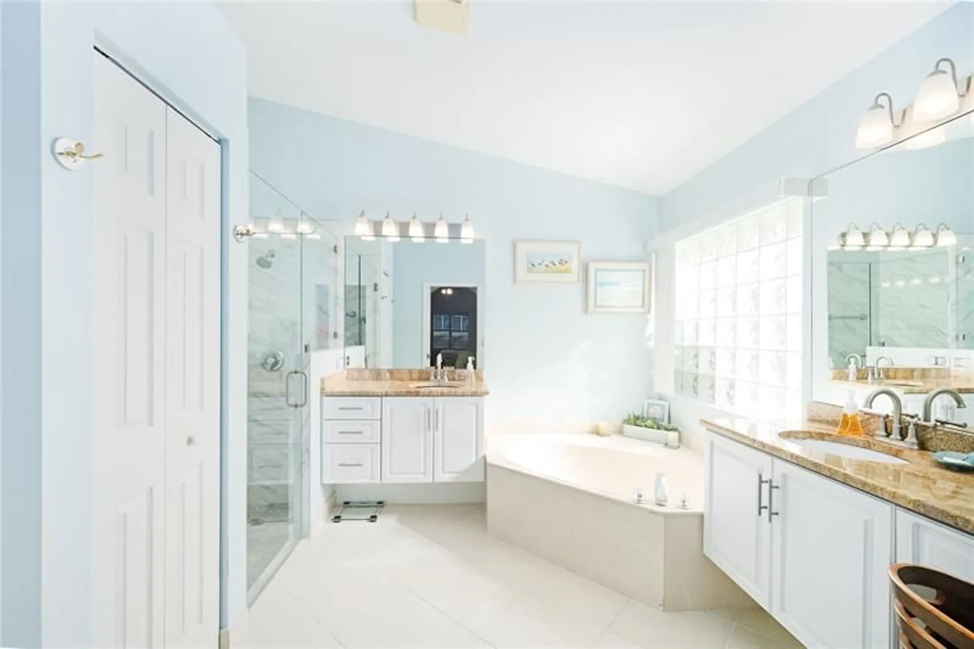 Property Slideshow image 25 of 50 | 13851 via vittoria, Delray Beach, FL, 33446