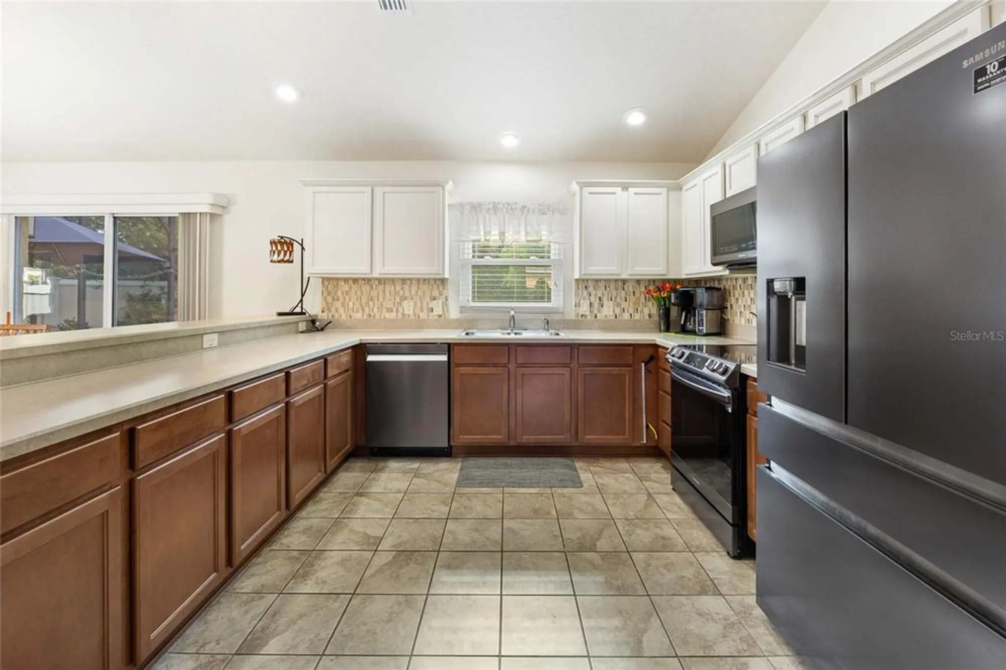 Property Slideshow image 11 of 37 | 431 jarquin way, The Villages, FL, 32162