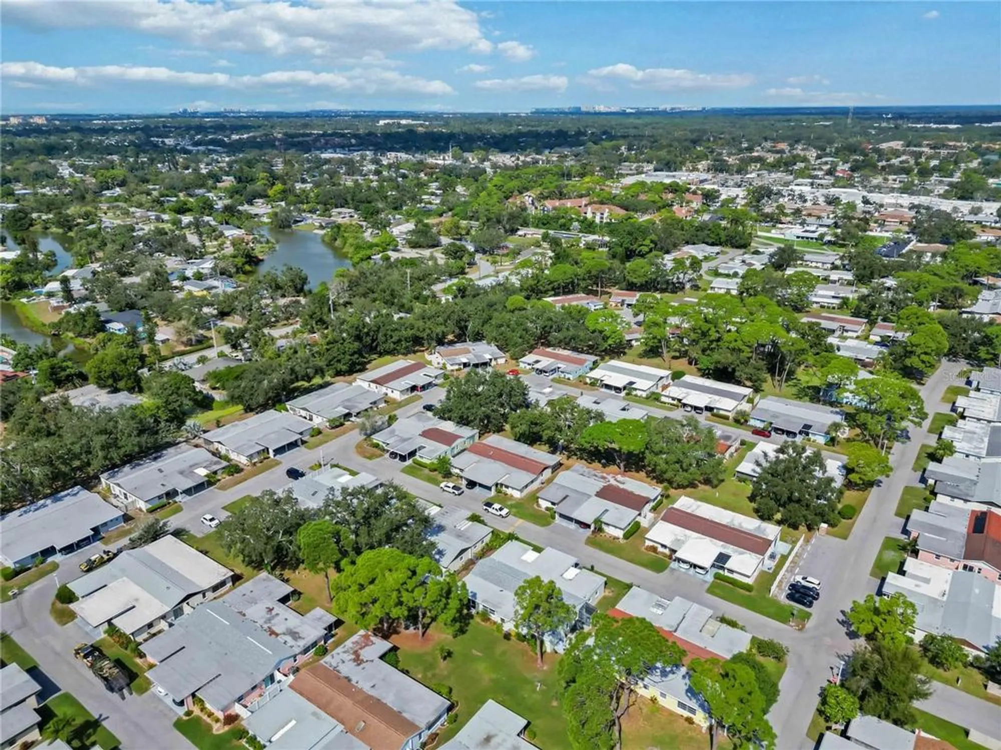 Property Slideshow image 38 of 51 | 3527 silver pine ct # 82, Sarasota, FL, 34231