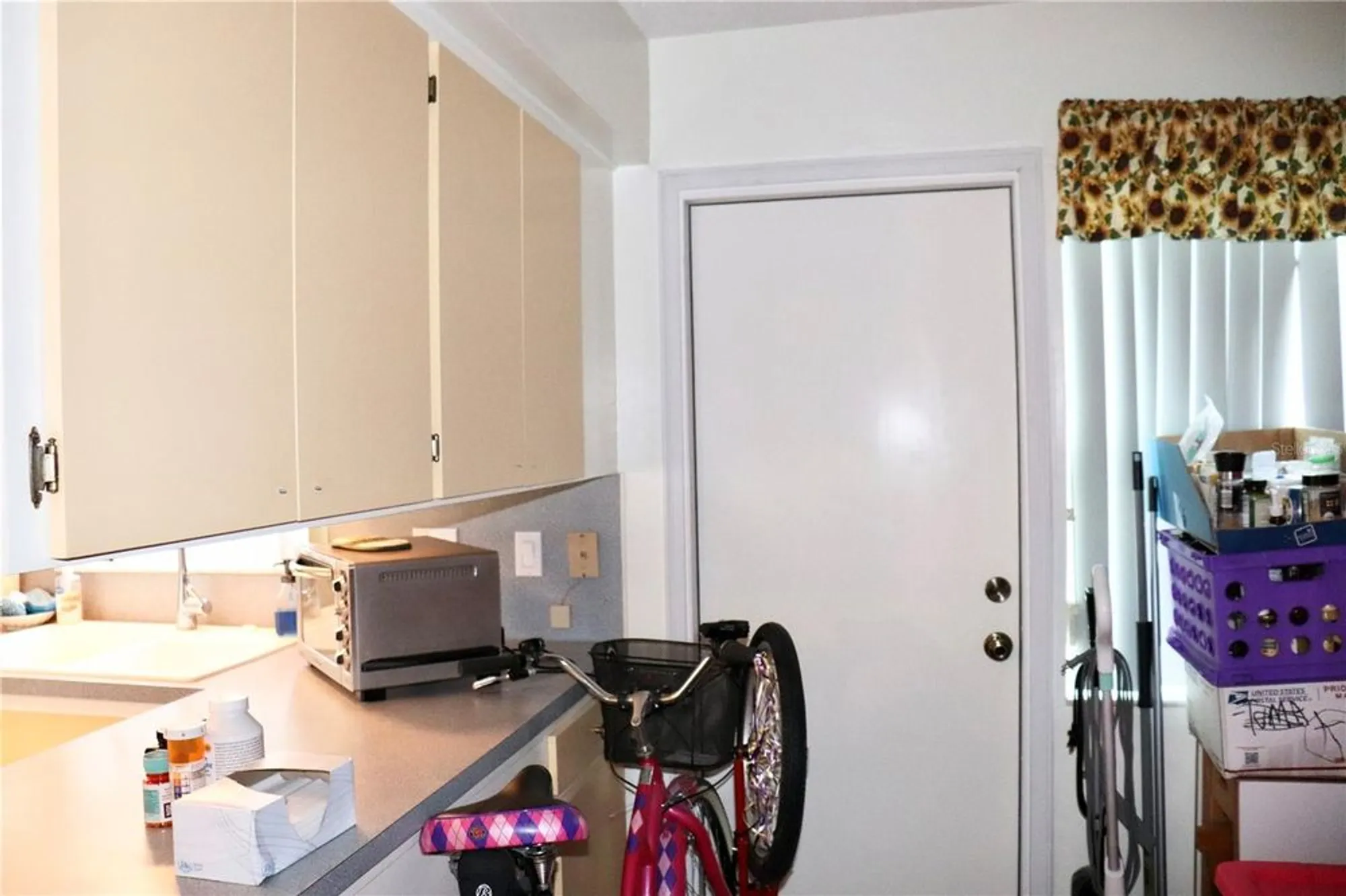 Property Slideshow image 7 of 14 | 6990 versailles n # 6990, Pinellas Park, FL, 33781