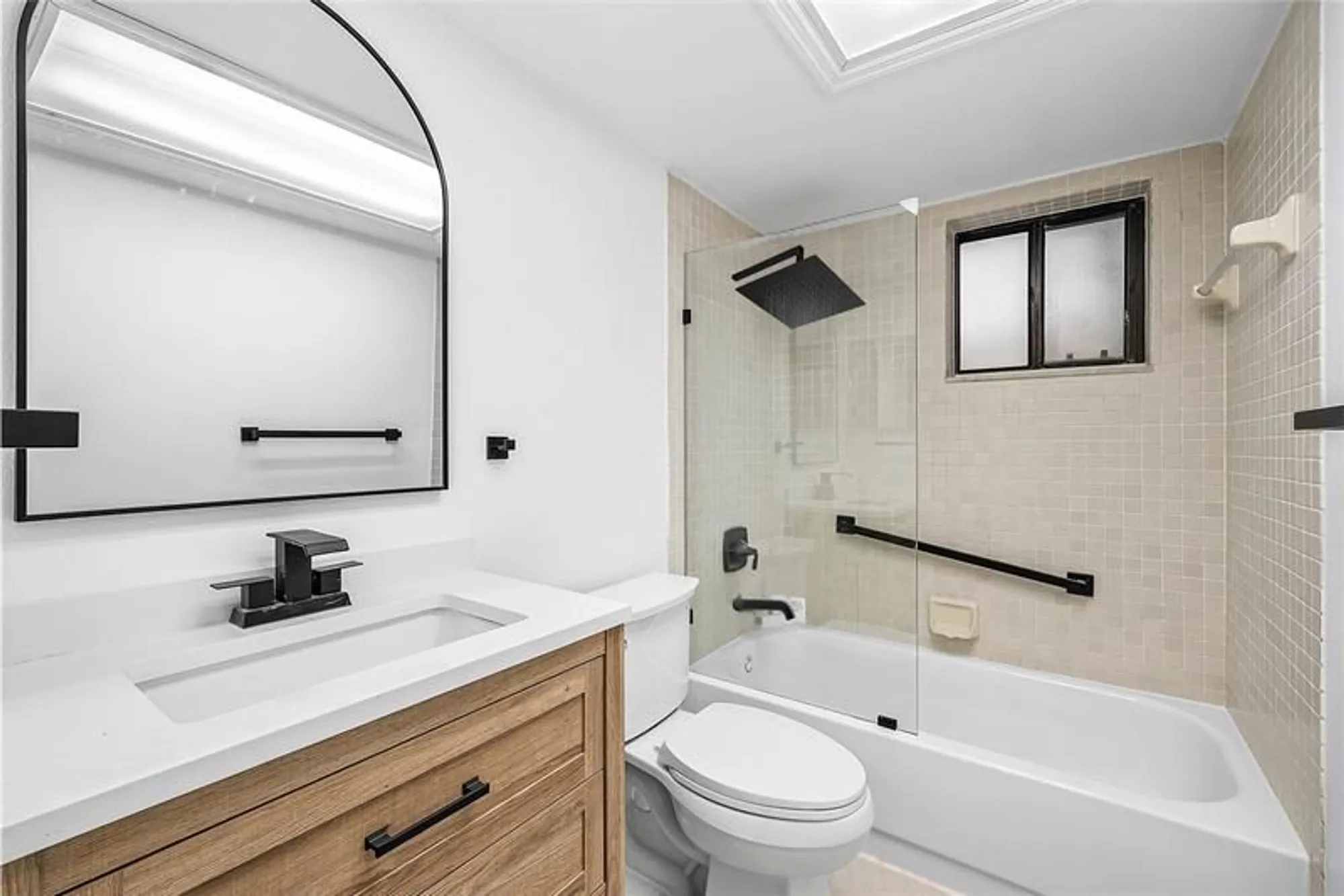 Property Slideshow image 19 of 43 | 5280 las verdes cir 202, Delray Beach, FL, 33484