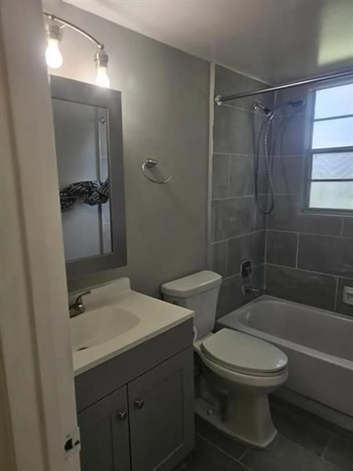 Property Slideshow image 15 of 42 | 333 newport v # 333, Deerfield Beach, FL, 33442