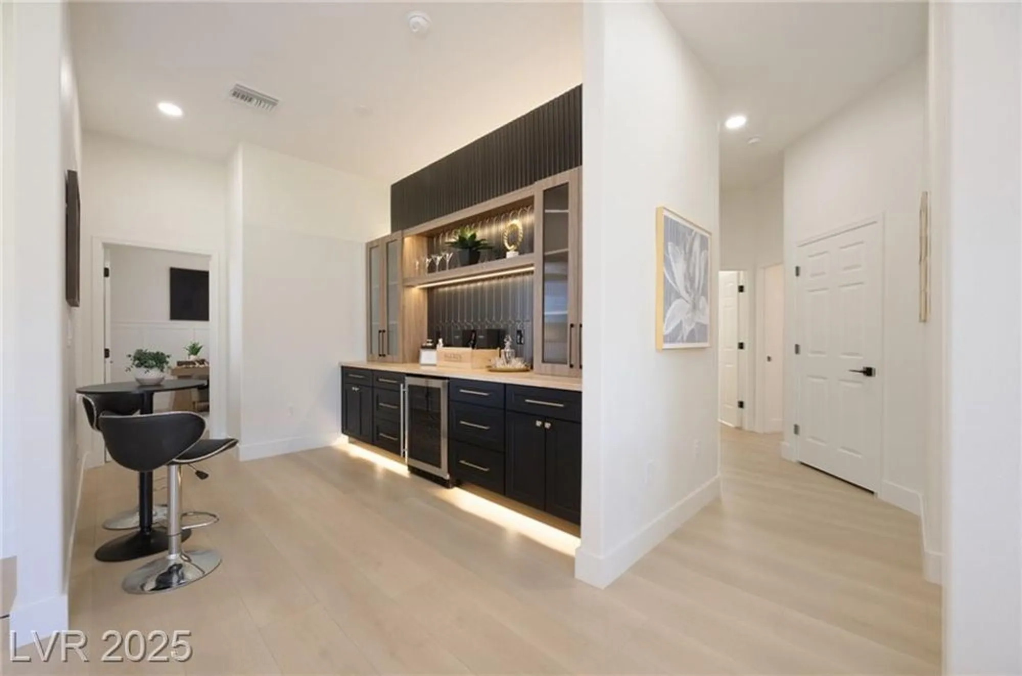 Property Slideshow image 3 of 43 | 2725 youngdale dr, Las Vegas, NV, 89134