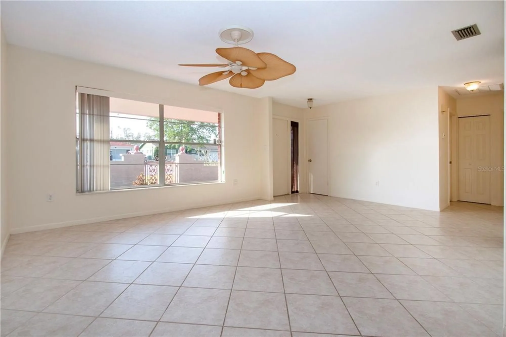 Property Slideshow image 9 of 37 | 1730 w del webb blvd, Sun City Center, FL, 33573