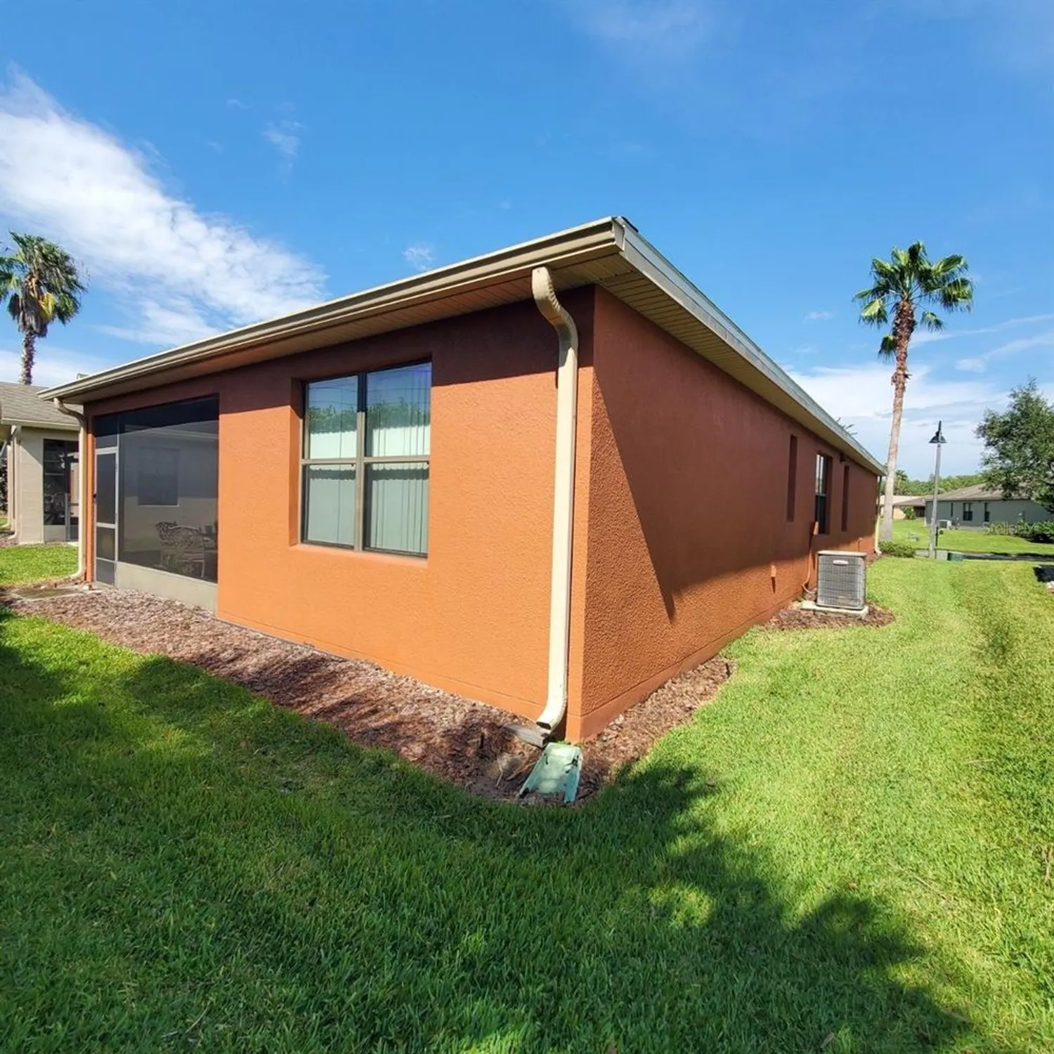 Property Slideshow image 8 of 24 | 836 grand canal dr, Kissimmee, FL, 34759