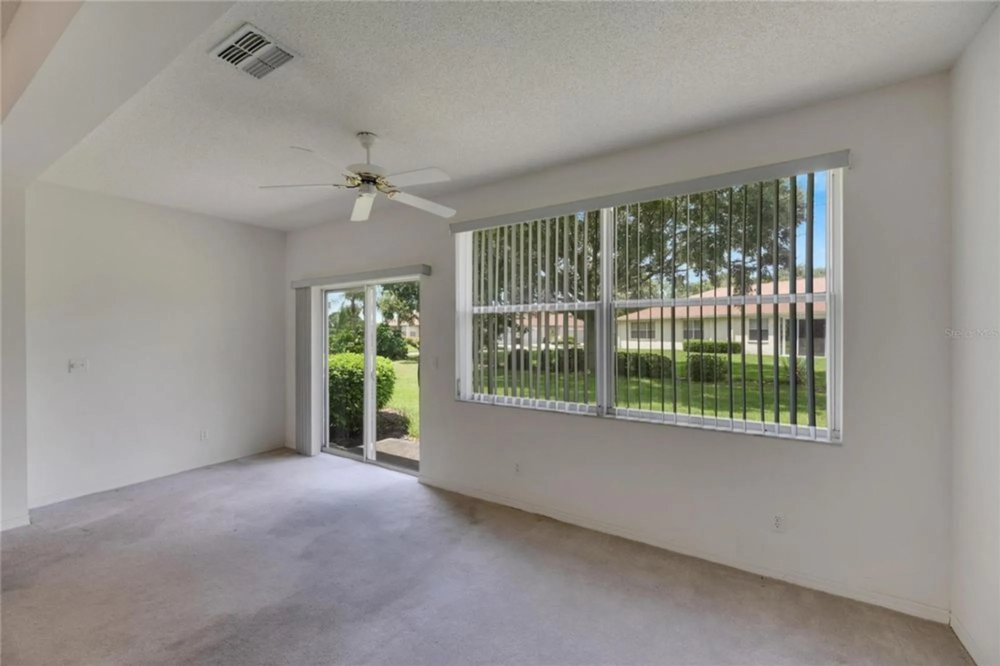 Property Slideshow image 27 of 46 | 1015 radison lake ct # 65, Sun City Center, FL, 33573
