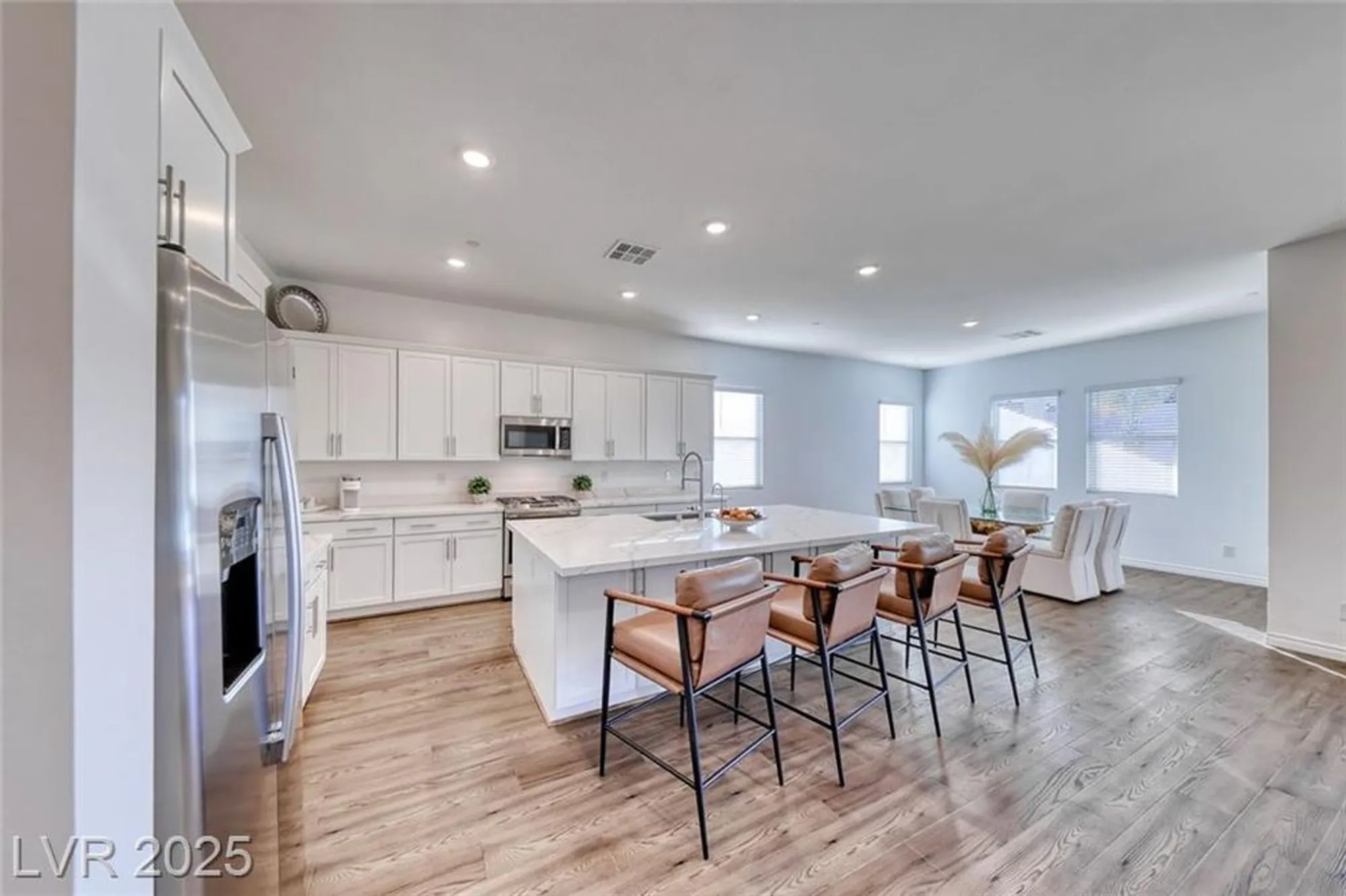 Property Slideshow image 15 of 65 | 141 juliette pointe ln, Henderson, NV, 89011