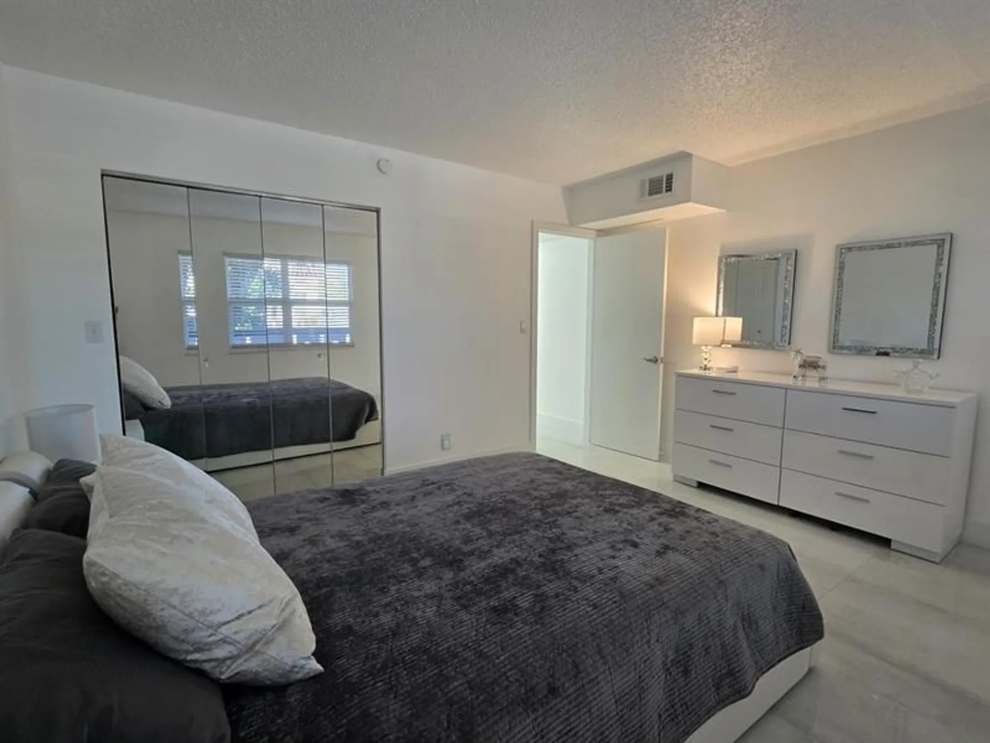 Property Slideshow image 16 of 40 | 3202 portofino pt j2, Coconut Creek, FL, 33066