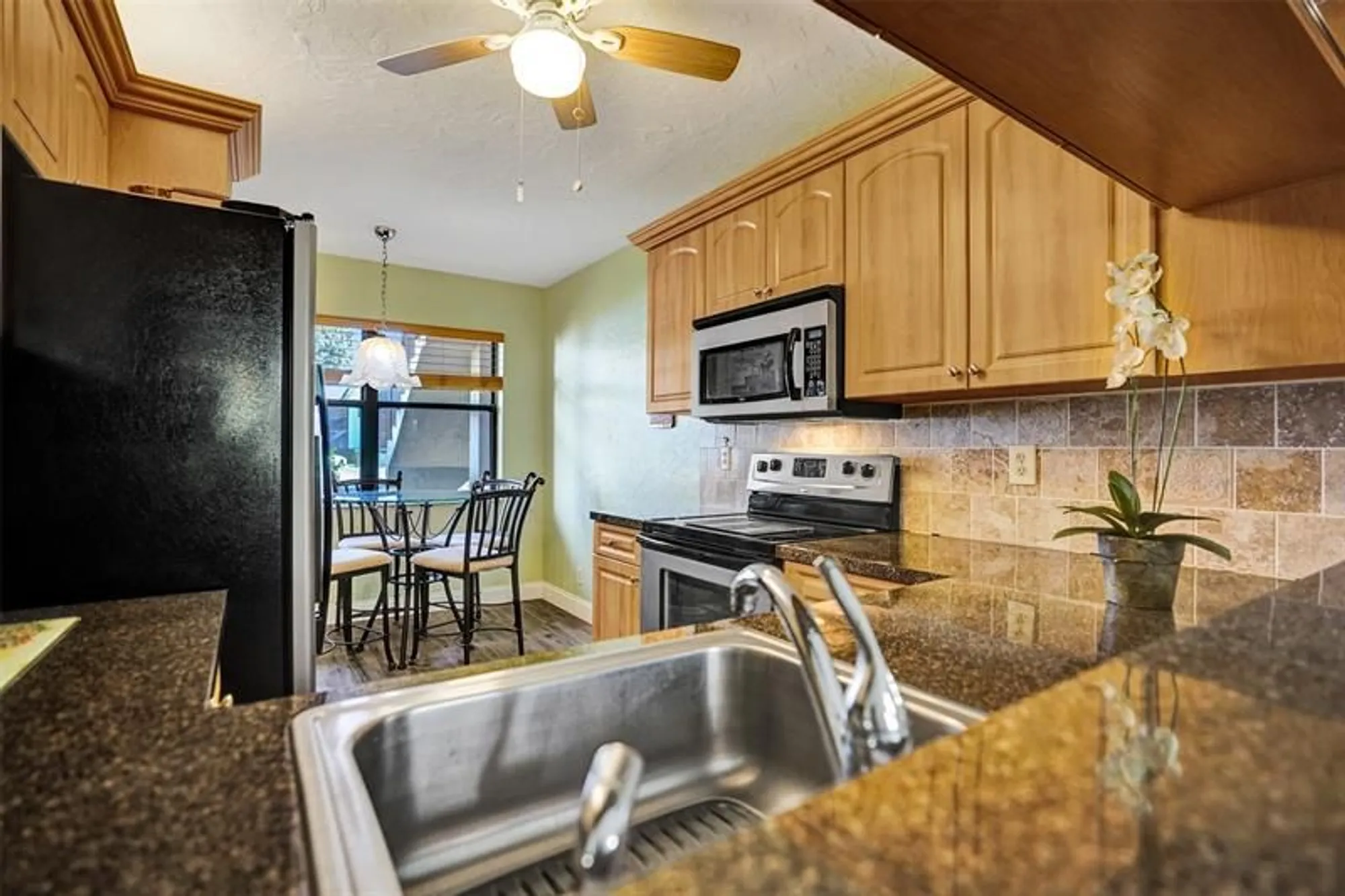 Property Slideshow image 16 of 78 | 7689 tahiti ln apt 104, Lake Worth, FL, 33467