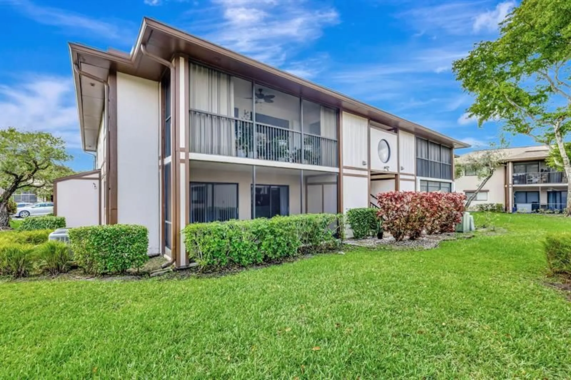 Property Slideshow image 21 of 25 | 9460 s belfort cir # l3-111, Tamarac, FL, 33321