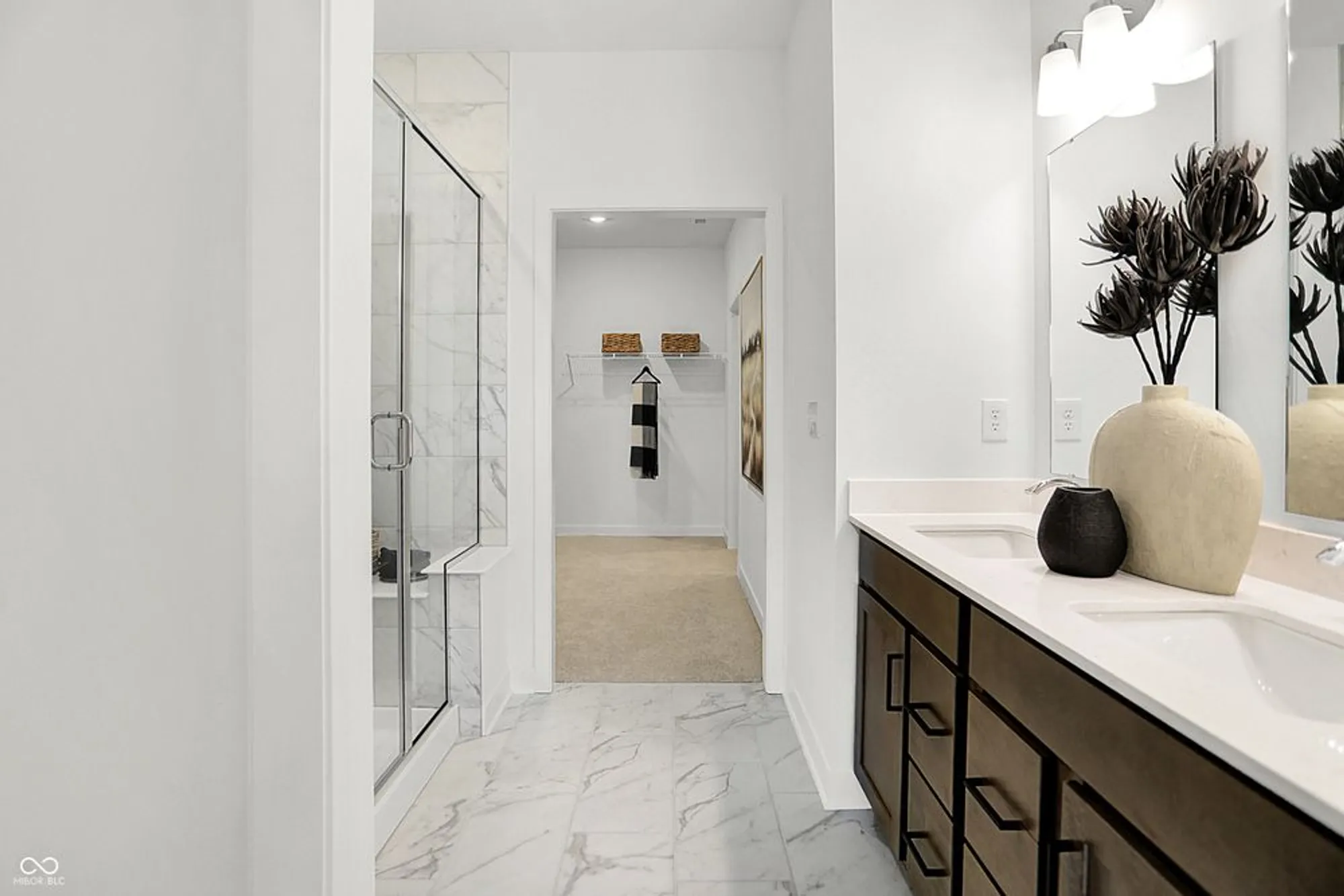 Property Slideshow image 24 of 31 | 5339 nettleton way, Avon, IN, 46123