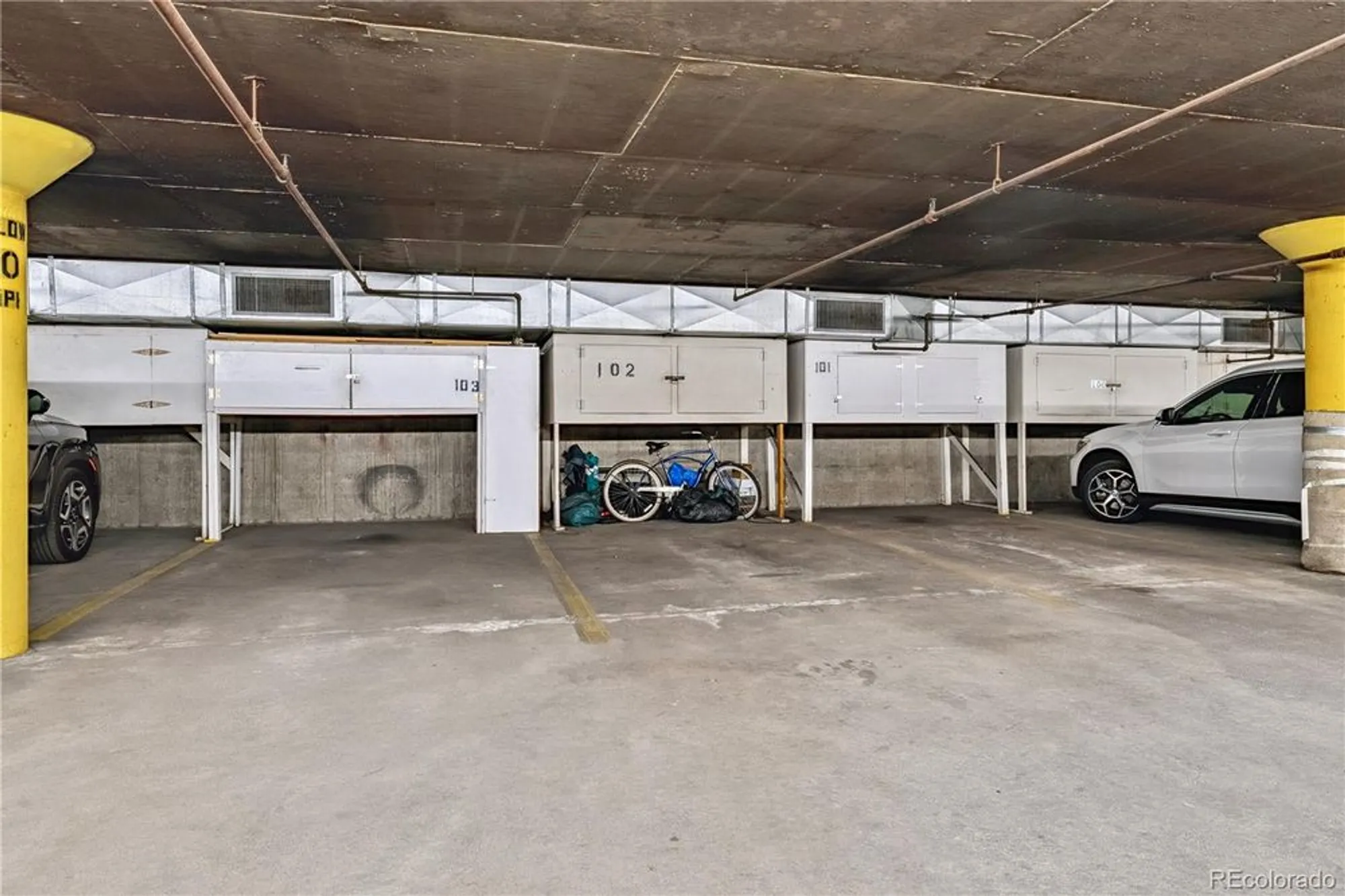 Property Slideshow image 20 of 49 | 300 s clinton st 8c, Denver, CO, 80247