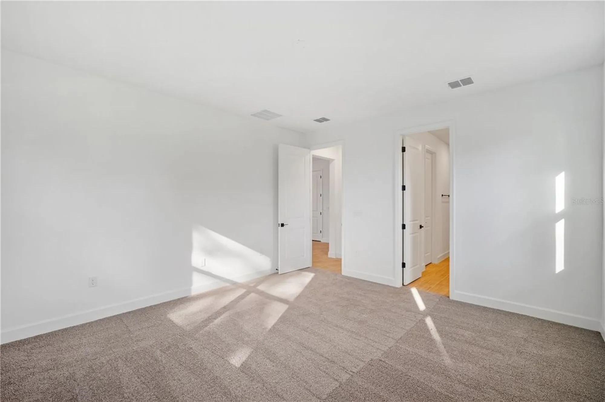 Property Slideshow image 18 of 28 | 9293 players dr, Weeki Wachee, FL, 34613