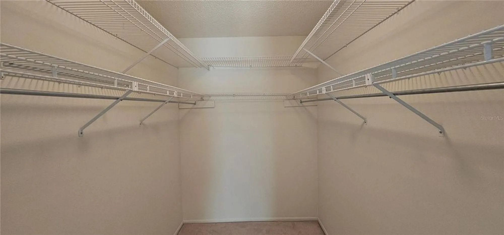 Property Slideshow image 15 of 26 | 4297 oakhurst cir 3051, Sarasota, FL, 34233