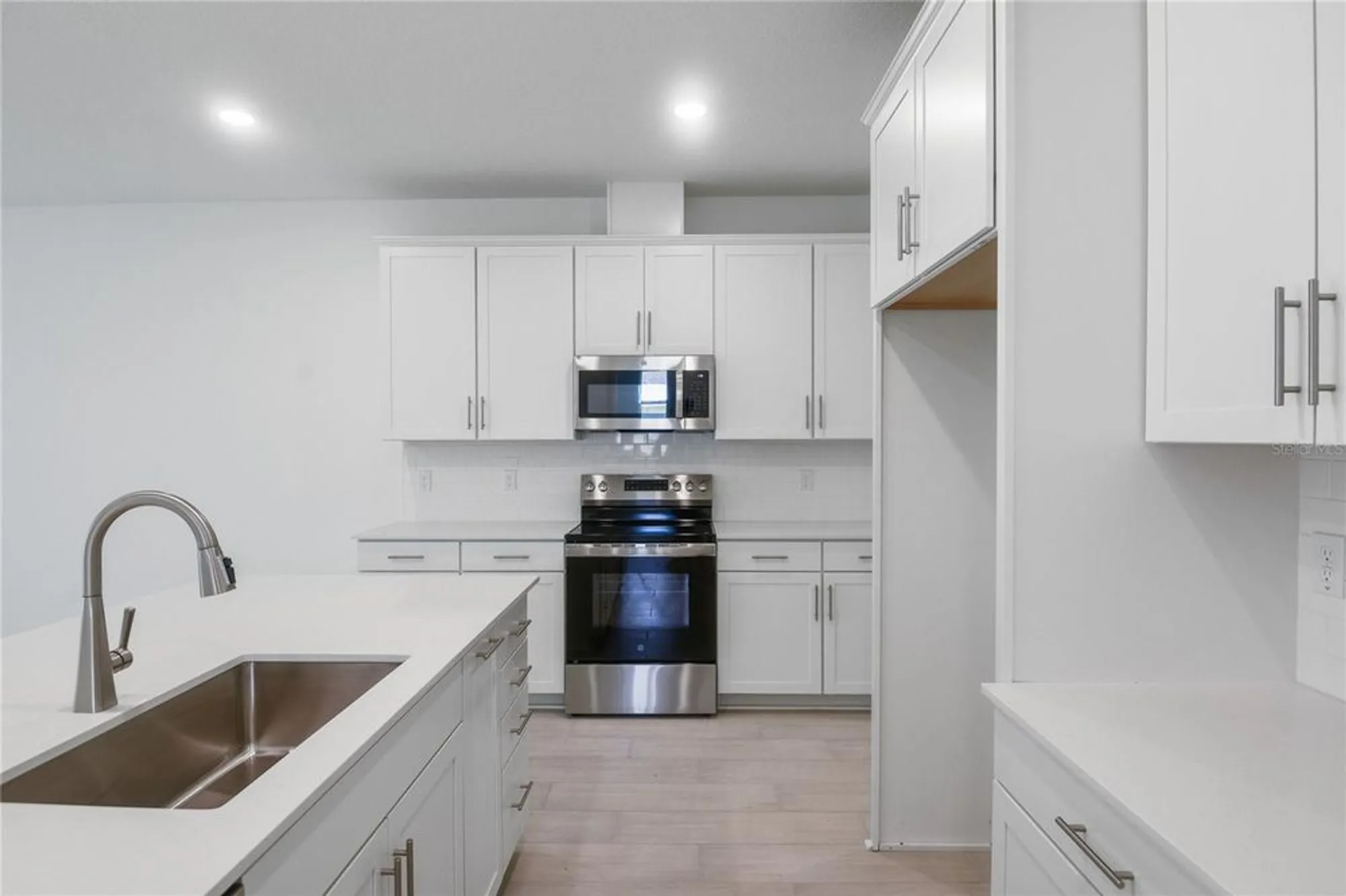 Property Slideshow image 6 of 33 | 9093 players dr, Weeki Wachee, FL, 34613