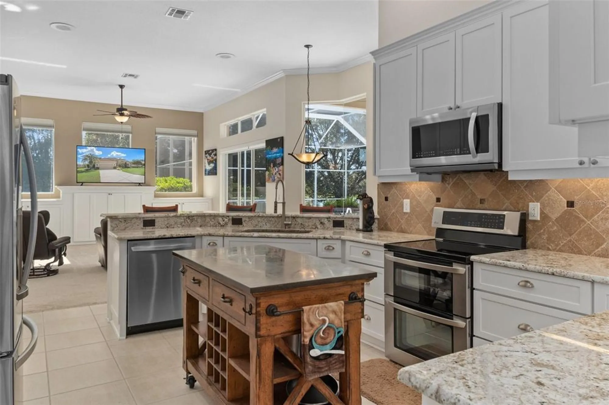 Property Slideshow image 22 of 63 | 9276 lake cypress loop, Weeki Wachee, FL, 34613