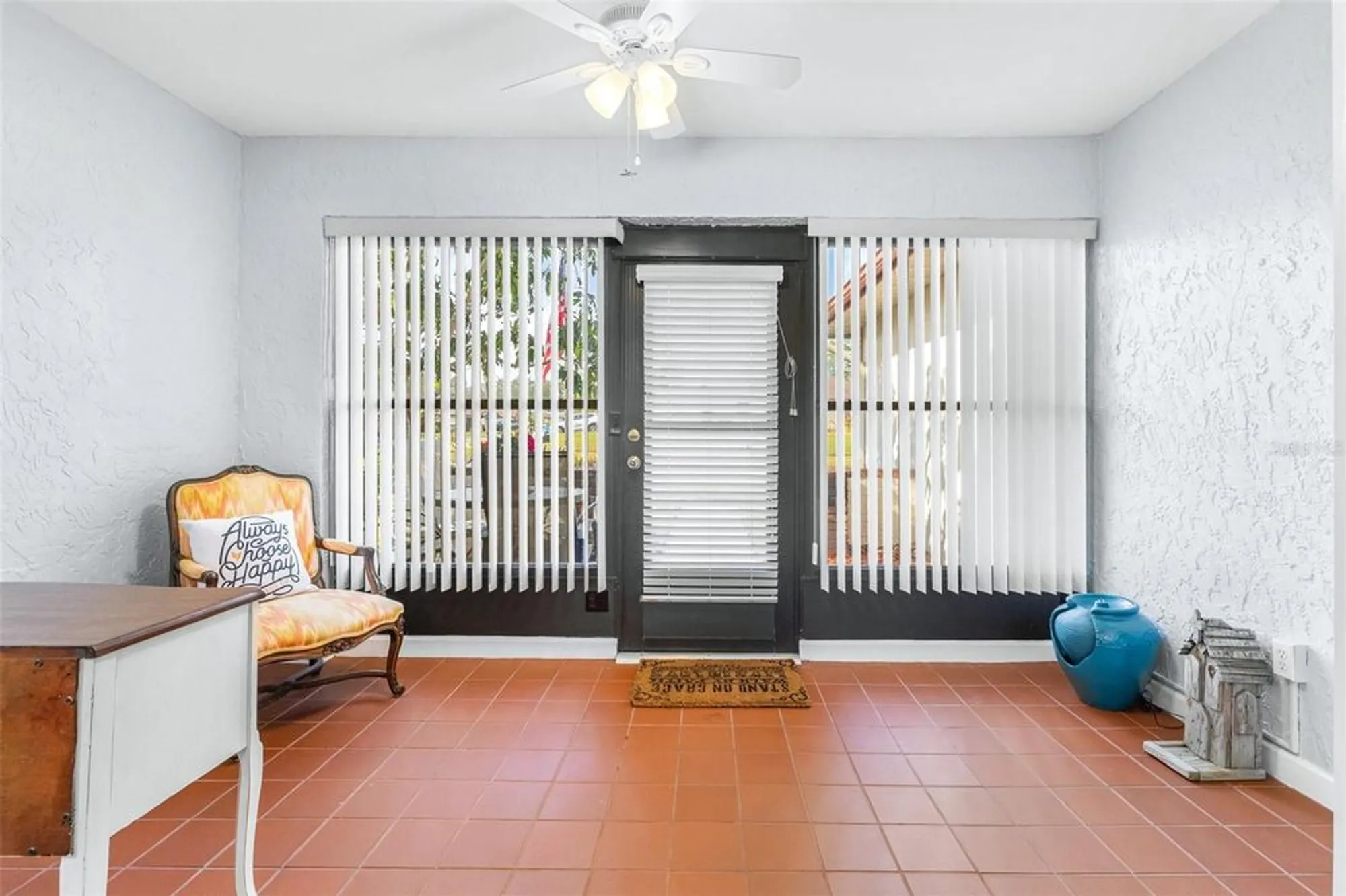 Property Slideshow image 9 of 62 | 3466 maclaren dr, Palm Harbor, FL, 34684