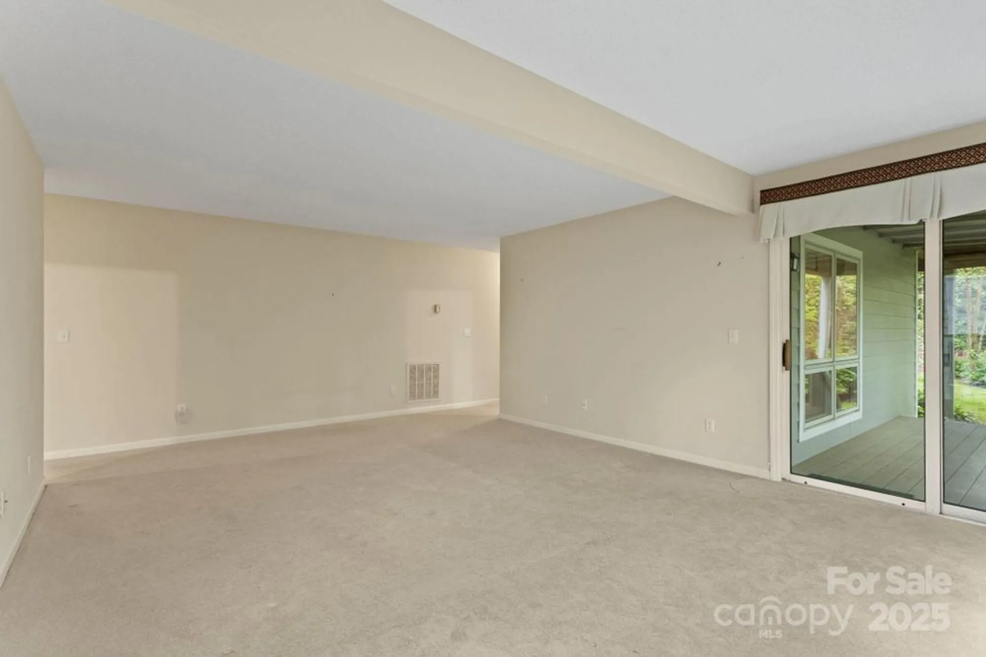 Property Slideshow image 26 of 33 | 111 broadmoor dr 19, Flat Rock, NC, 28731