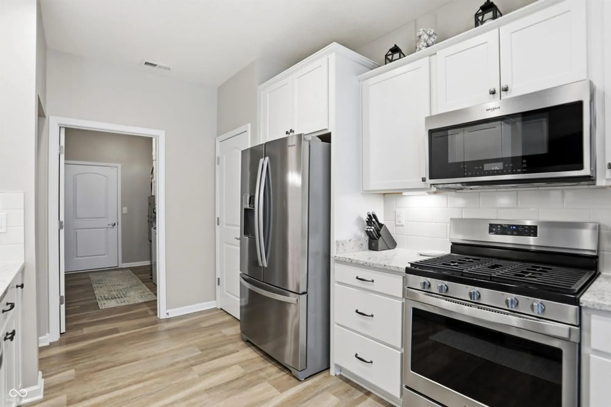 Property Slideshow image 17 of 49 | 2701 byerly pl, Greenwood, IN, 46143