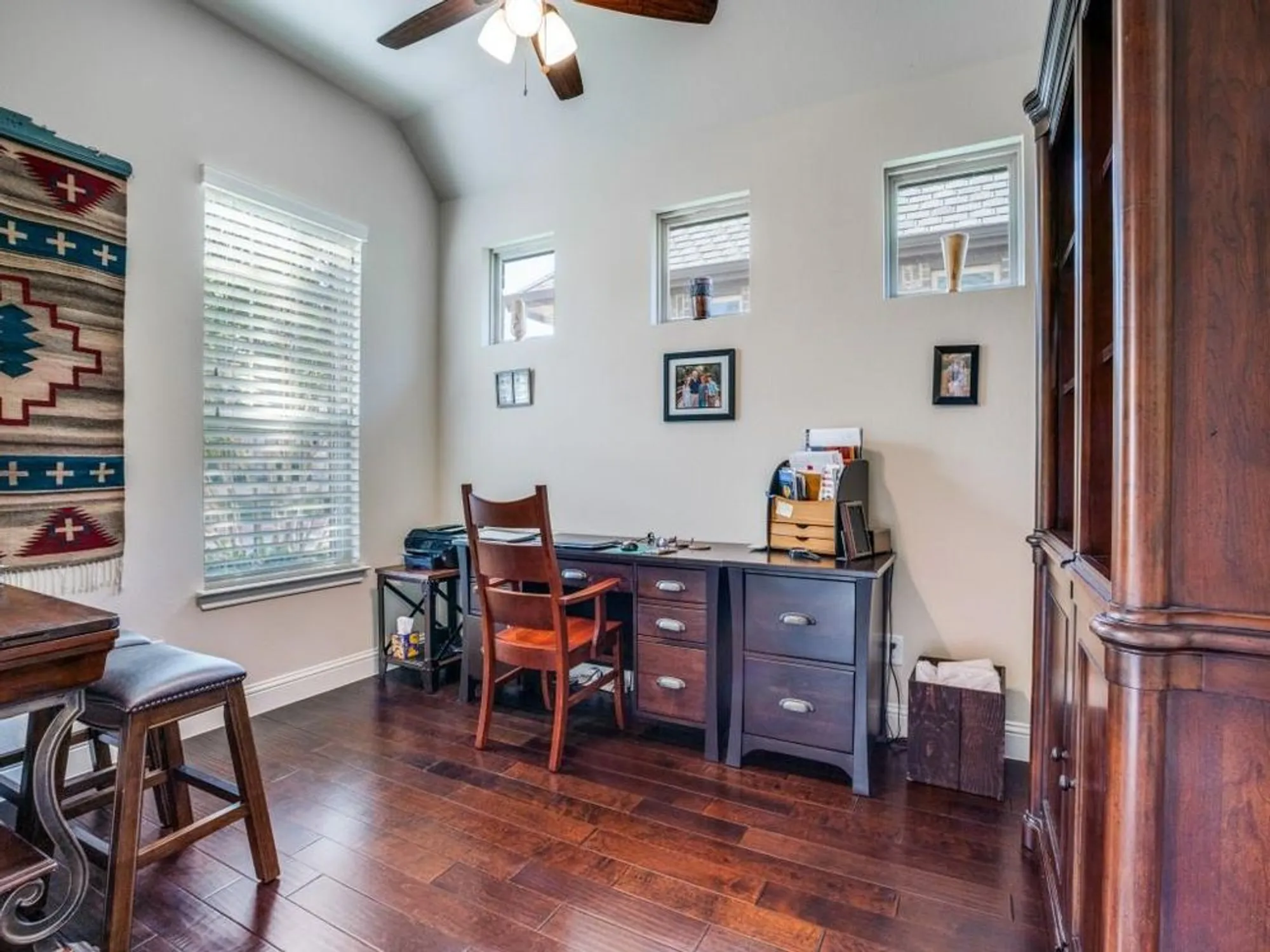 Property Slideshow image 5 of 27 | 8612 grassland dr, Mckinney, TX, 75070