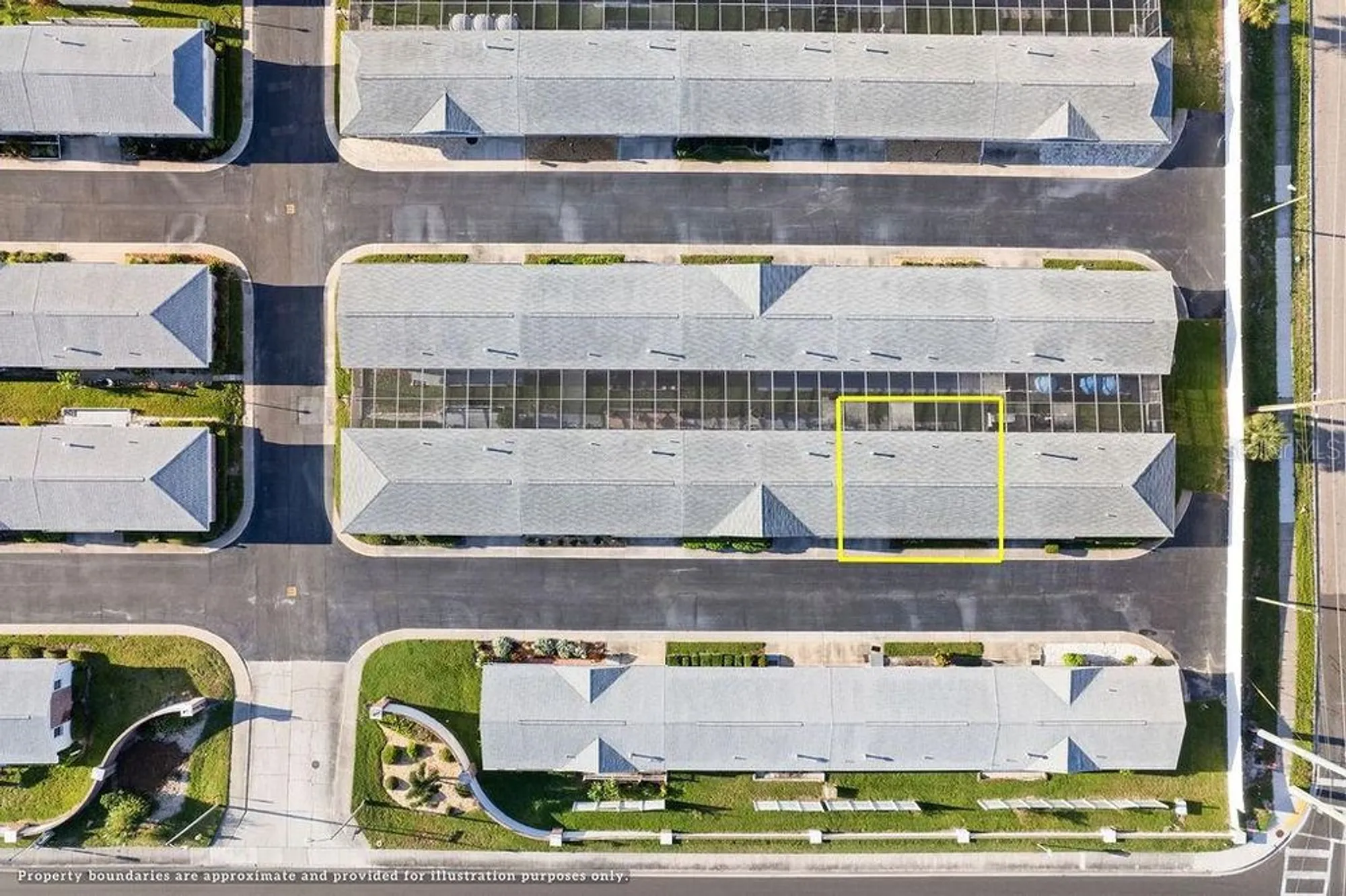 Property Slideshow image 23 of 25 | 12400 park blvd 124, Seminole, FL, 33772