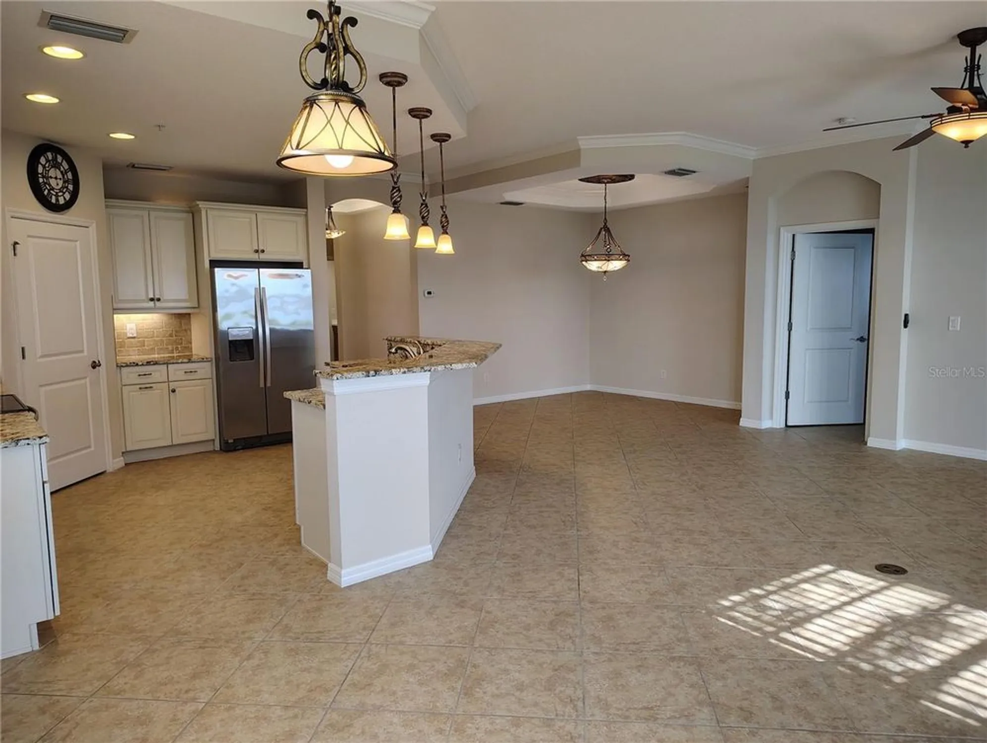 Property Slideshow image 18 of 84 | 1264 riverscape st b, Bradenton, FL, 34208