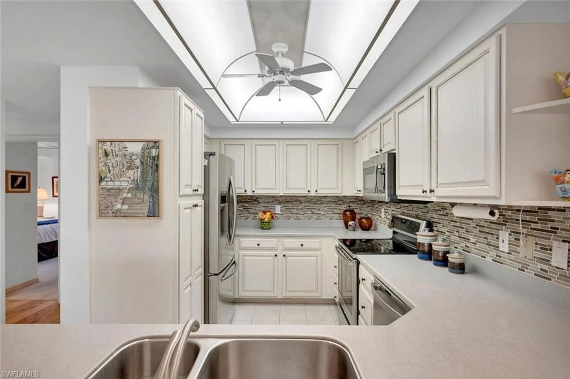 Property Slideshow image 10 of 22 | 26881 wedgewood dr 102, Bonita Springs, FL, 34134