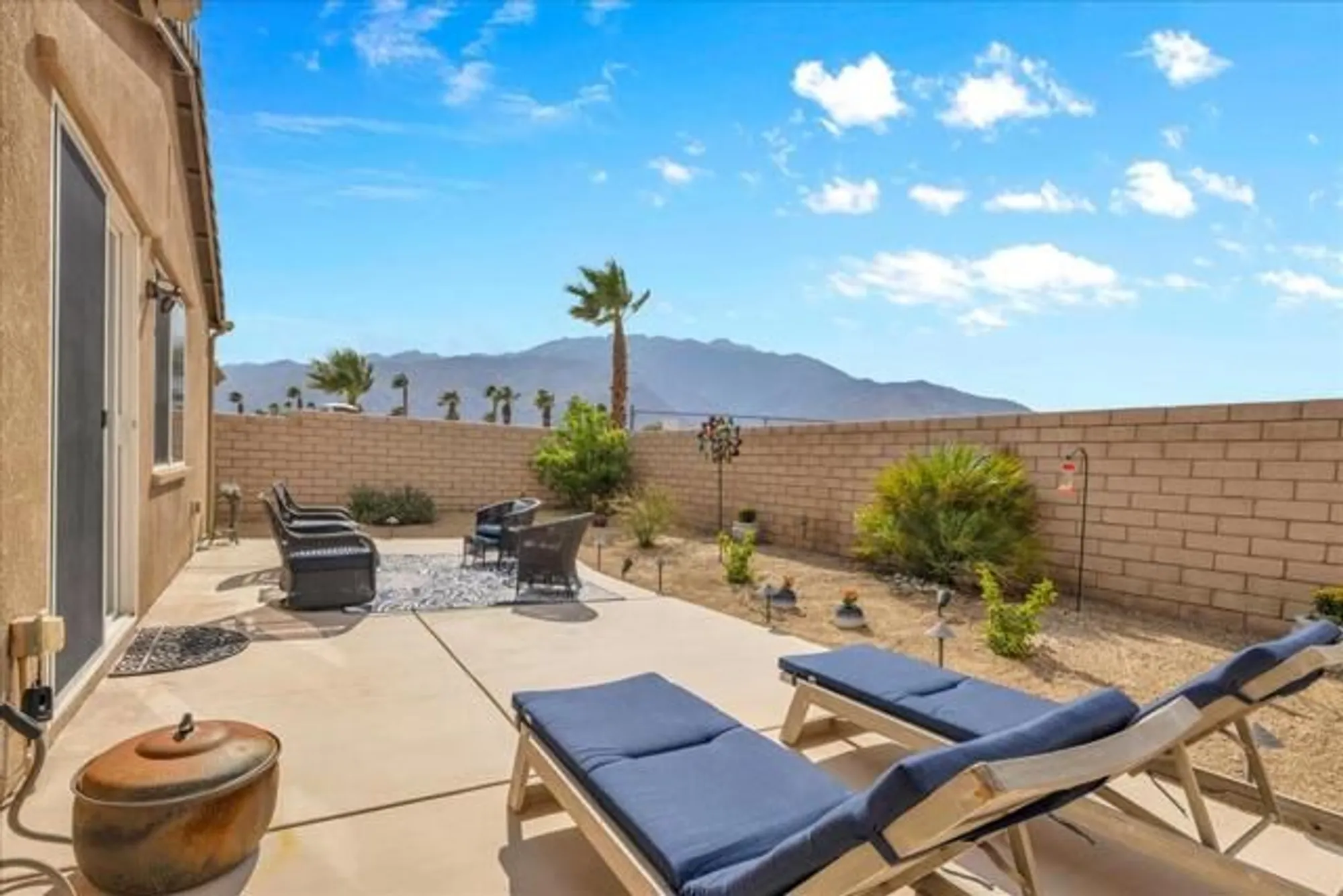 Property Slideshow image 27 of 58 | 3839 blue sky way, Palm Springs, CA, 92262