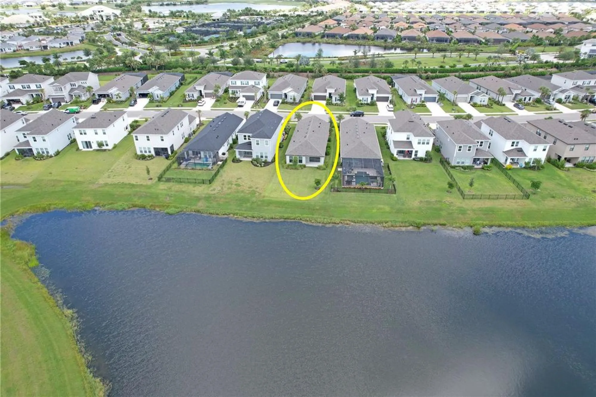 Property Slideshow image 8 of 55 | 4255 pond brook ct, Bradenton, FL, 34211