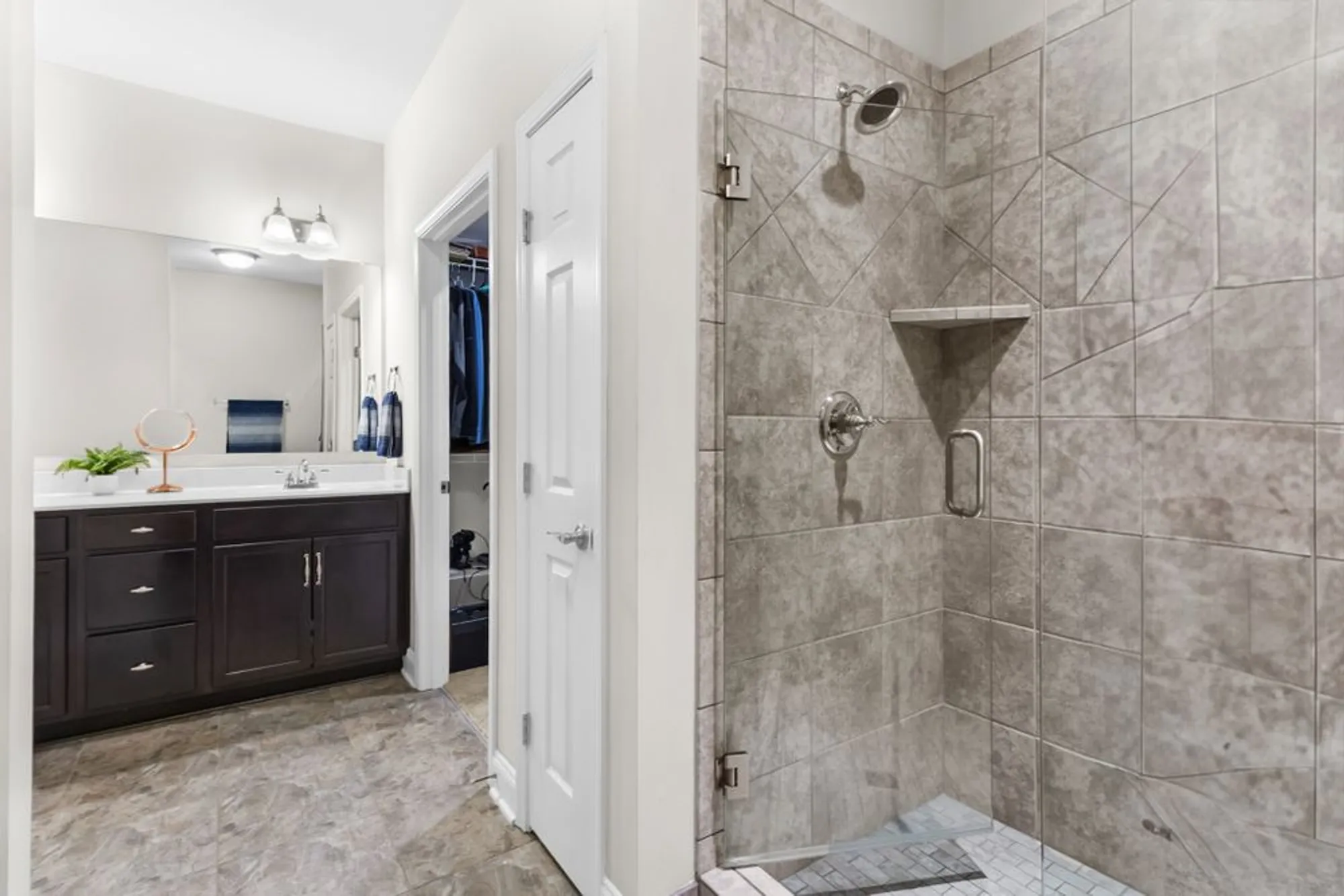 Property Slideshow image 9 of 38 | 143 winslow ct, Gallatin, TN, 37066