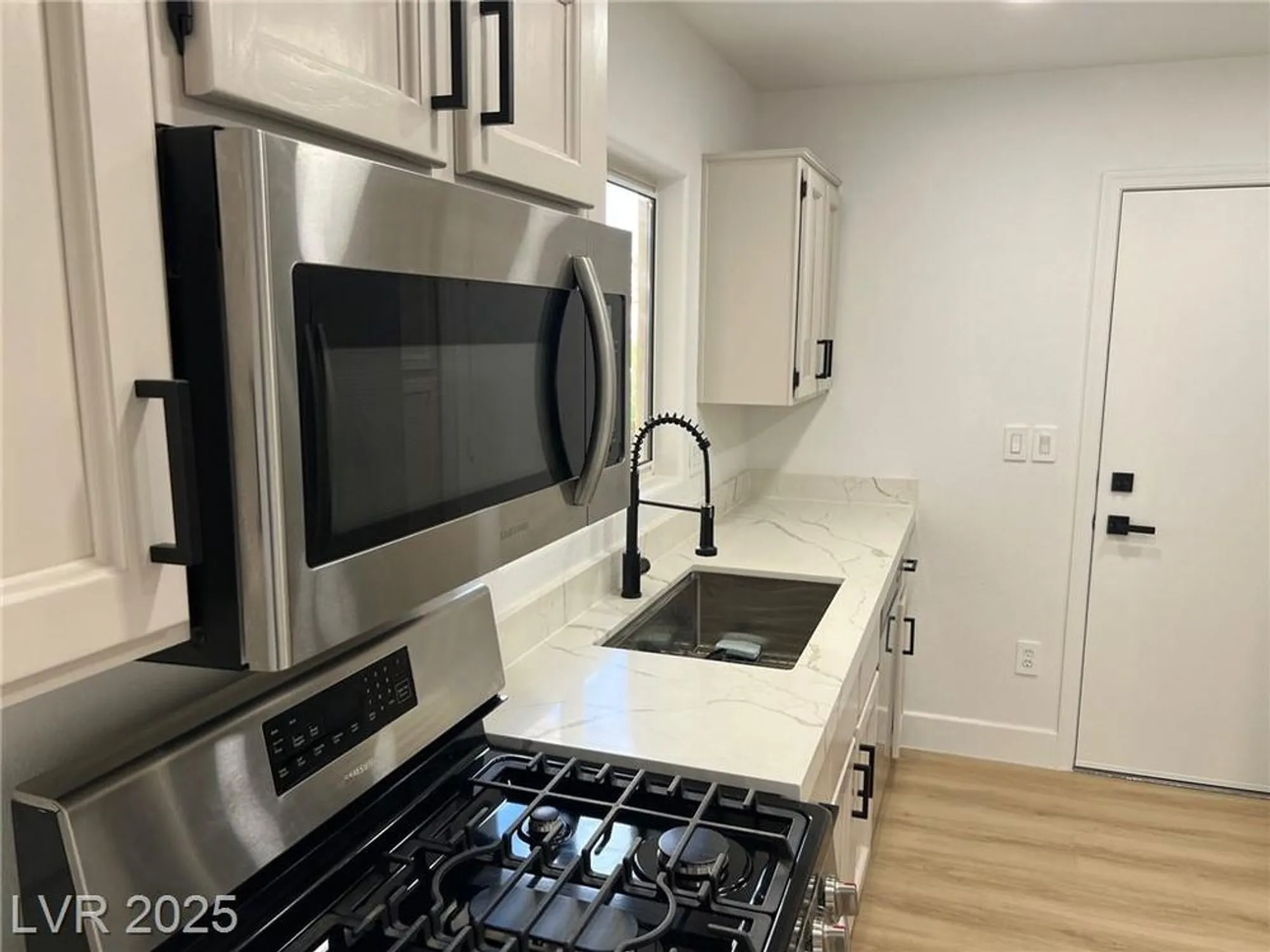 Property Slideshow image 15 of 21 | 10012 bundella dr, Las Vegas, NV, 89134