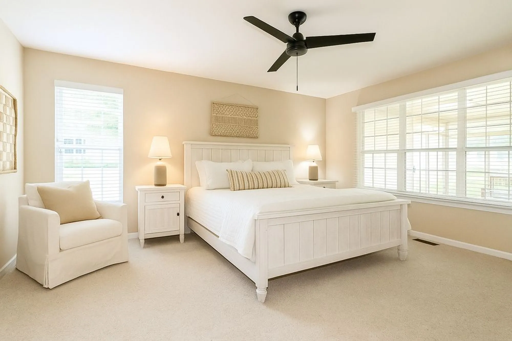 Property Slideshow image 8 of 23 | 13404 tall pines ln, Plainfield, IL, 60544