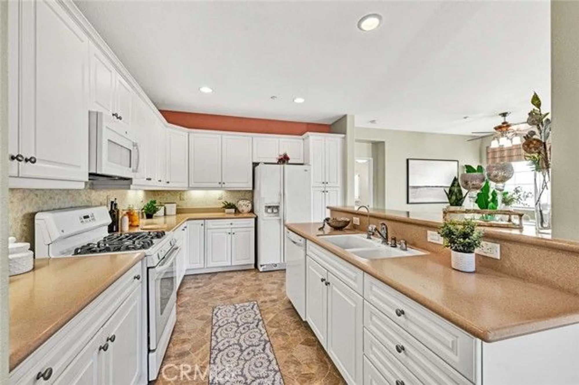Property Slideshow image 12 of 38 | 9440 revere ct, Fountain Valley, CA, 92708