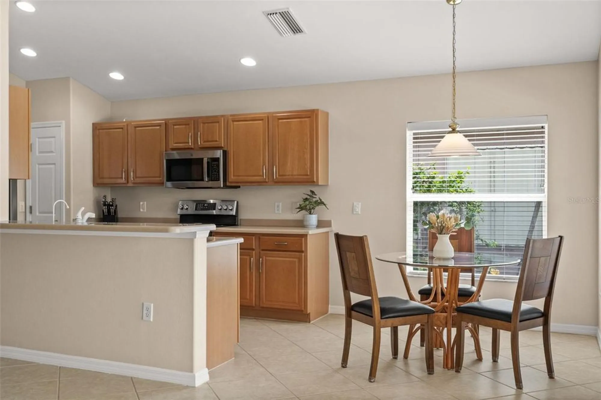 Property Slideshow image 17 of 49 | 10028 majestic ave, Fort Myers, FL, 33913