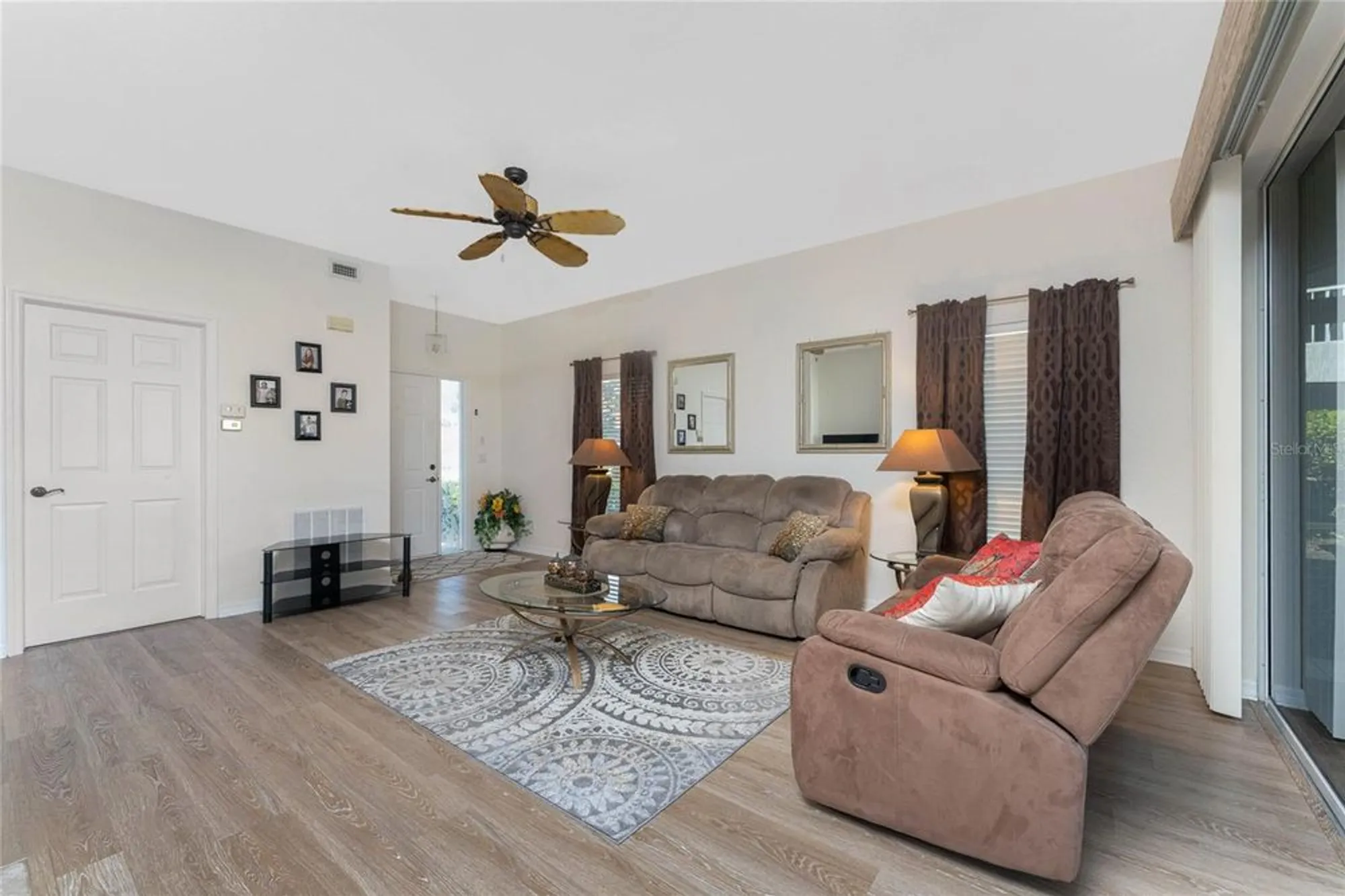 Property Slideshow image 7 of 67 | 14016 willow glen ct 112, Port Charlotte, FL, 33953