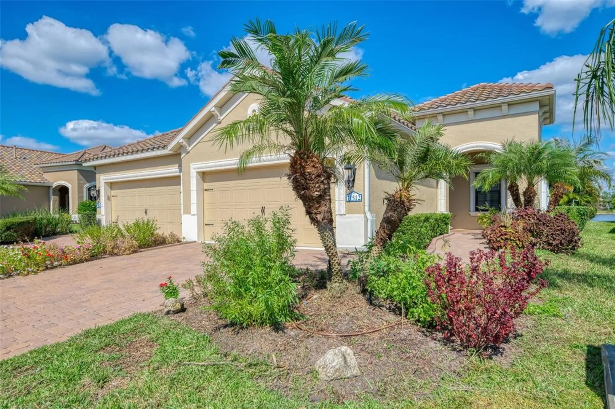 Property Slideshow image 4 of 100 | 11512 okaloosa dr, Venice, FL, 34293