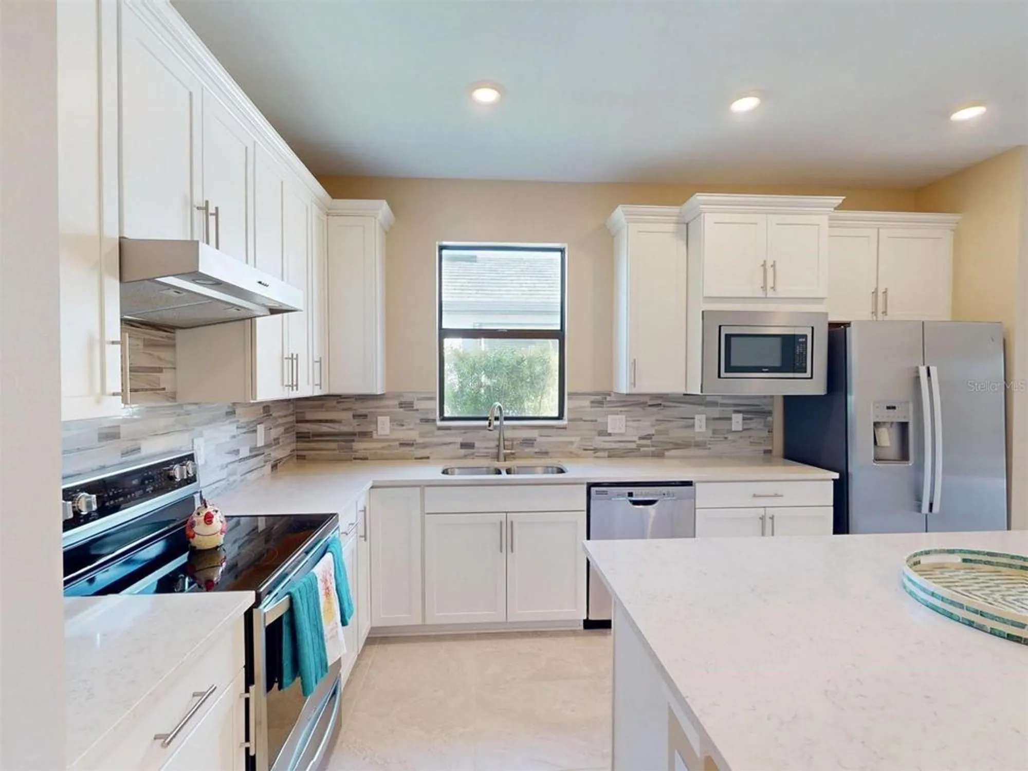 Property Slideshow image 16 of 88 | 1352 raspberry dr, North Port, FL, 34289