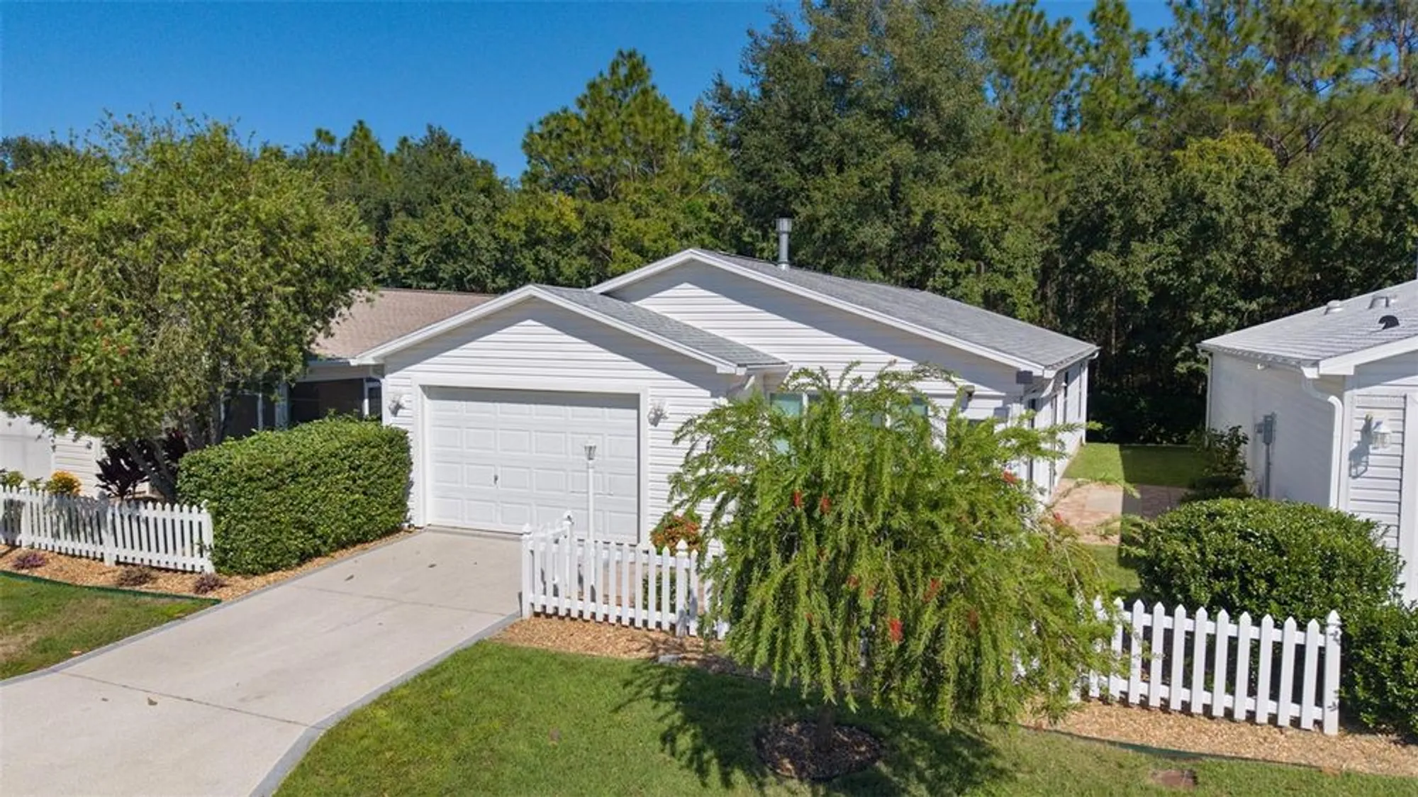 Property Slideshow image 35 of 38 | 297 emmalee pl, The Villages, FL, 32162