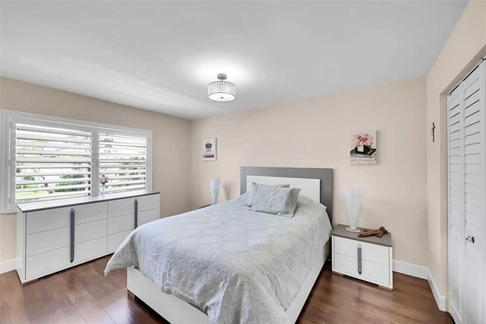 Property Slideshow image 43 of 61 | 21207 lago cir d, Boca Raton, FL, 33433