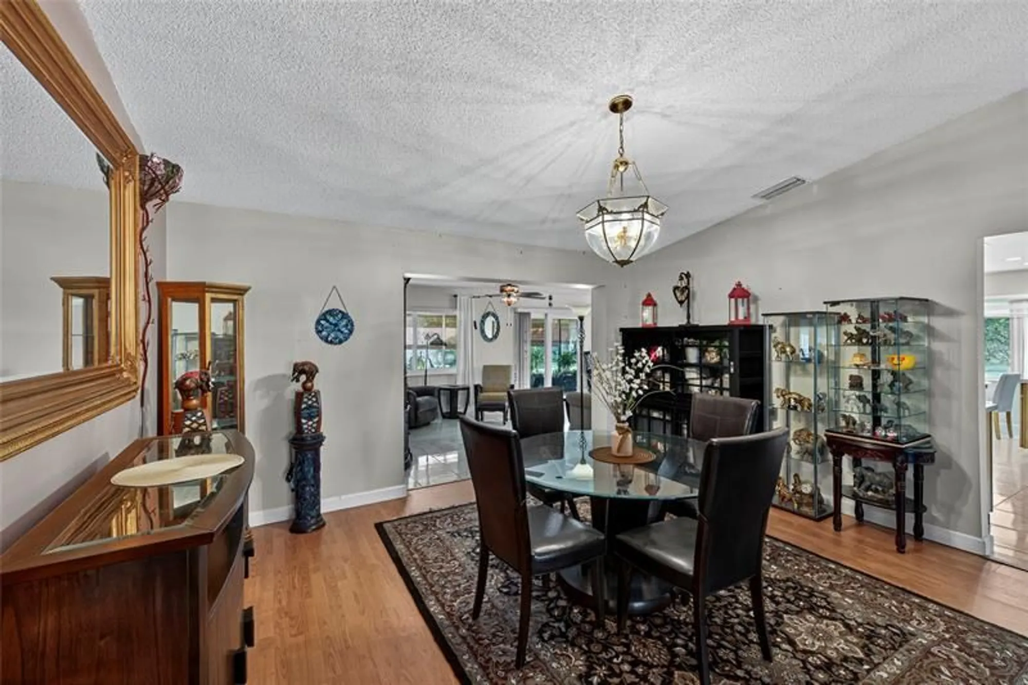 Property Slideshow image 14 of 50 | 9812 nw 75th ct, Tamarac, FL, 33321