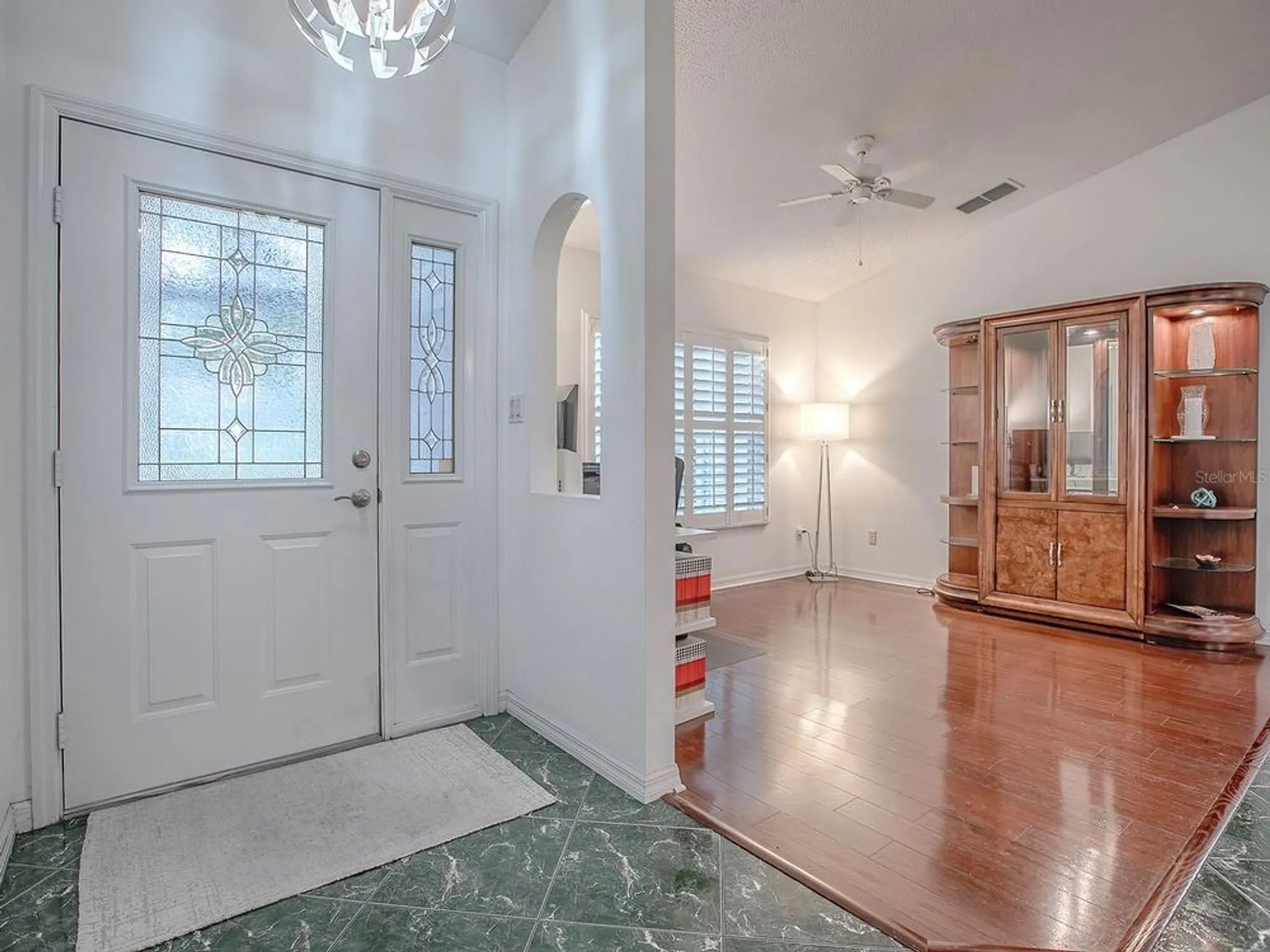 Property Slideshow image 5 of 67 | 25348 crestwater dr, Leesburg, FL, 34748