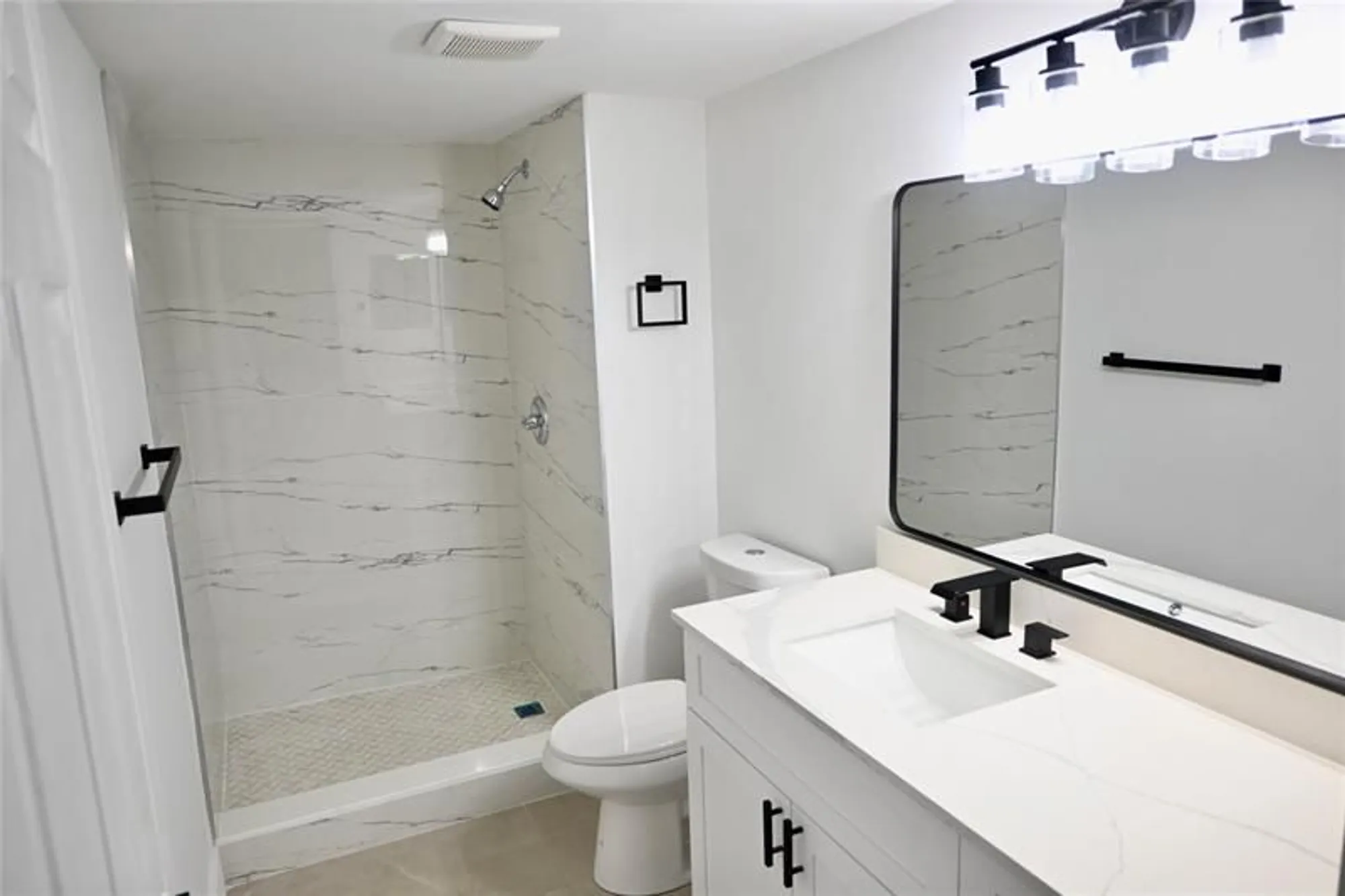 Property Slideshow image 15 of 21 | 6675 s oriole blvd 3060, Delray Beach, FL, 33446